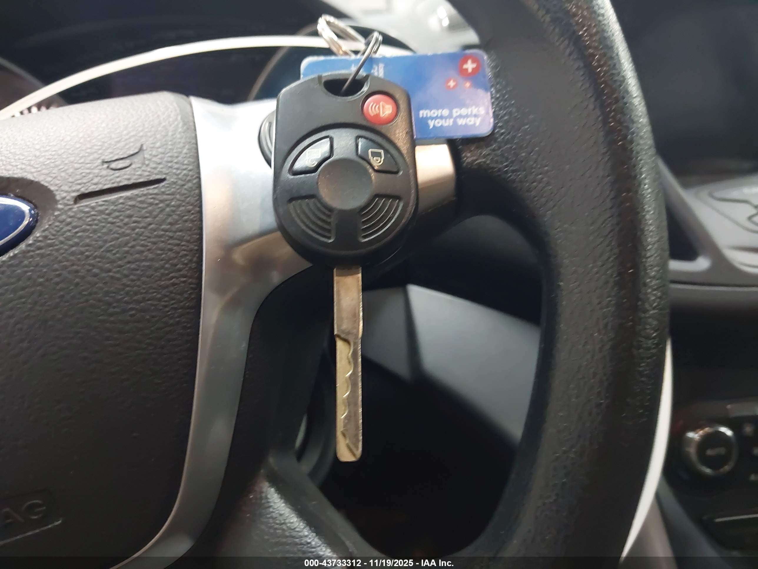 FORD ESCAPE image 11