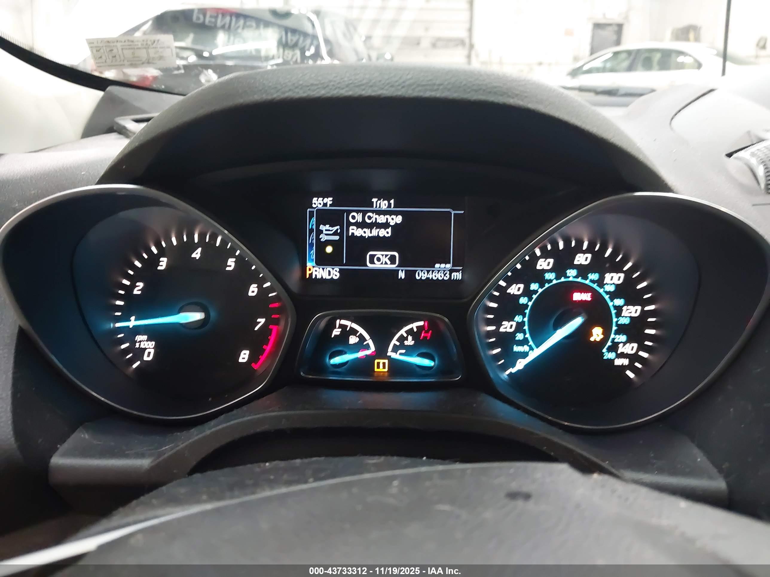 FORD ESCAPE image 7