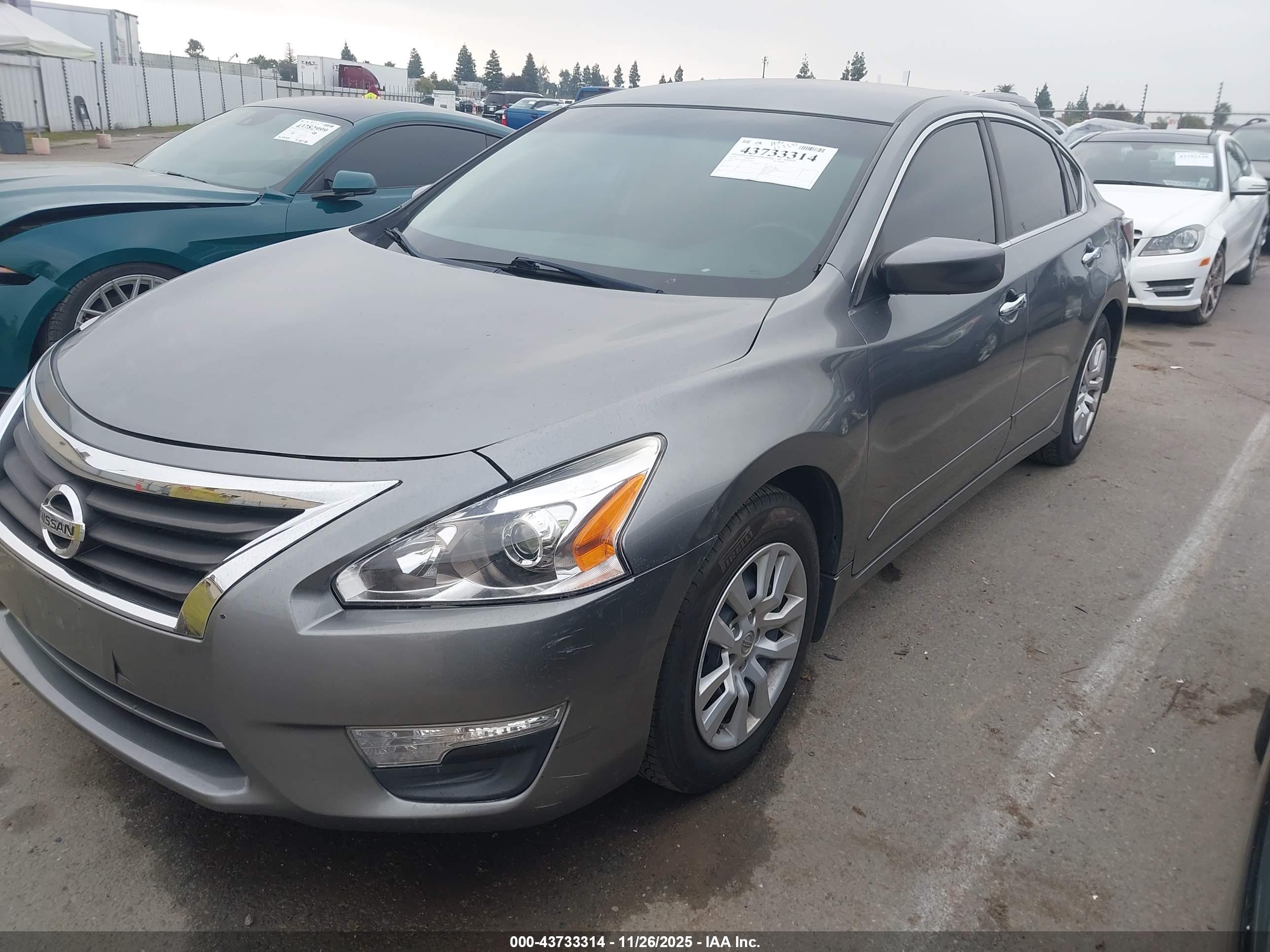 NISSAN ALTIMA image 2