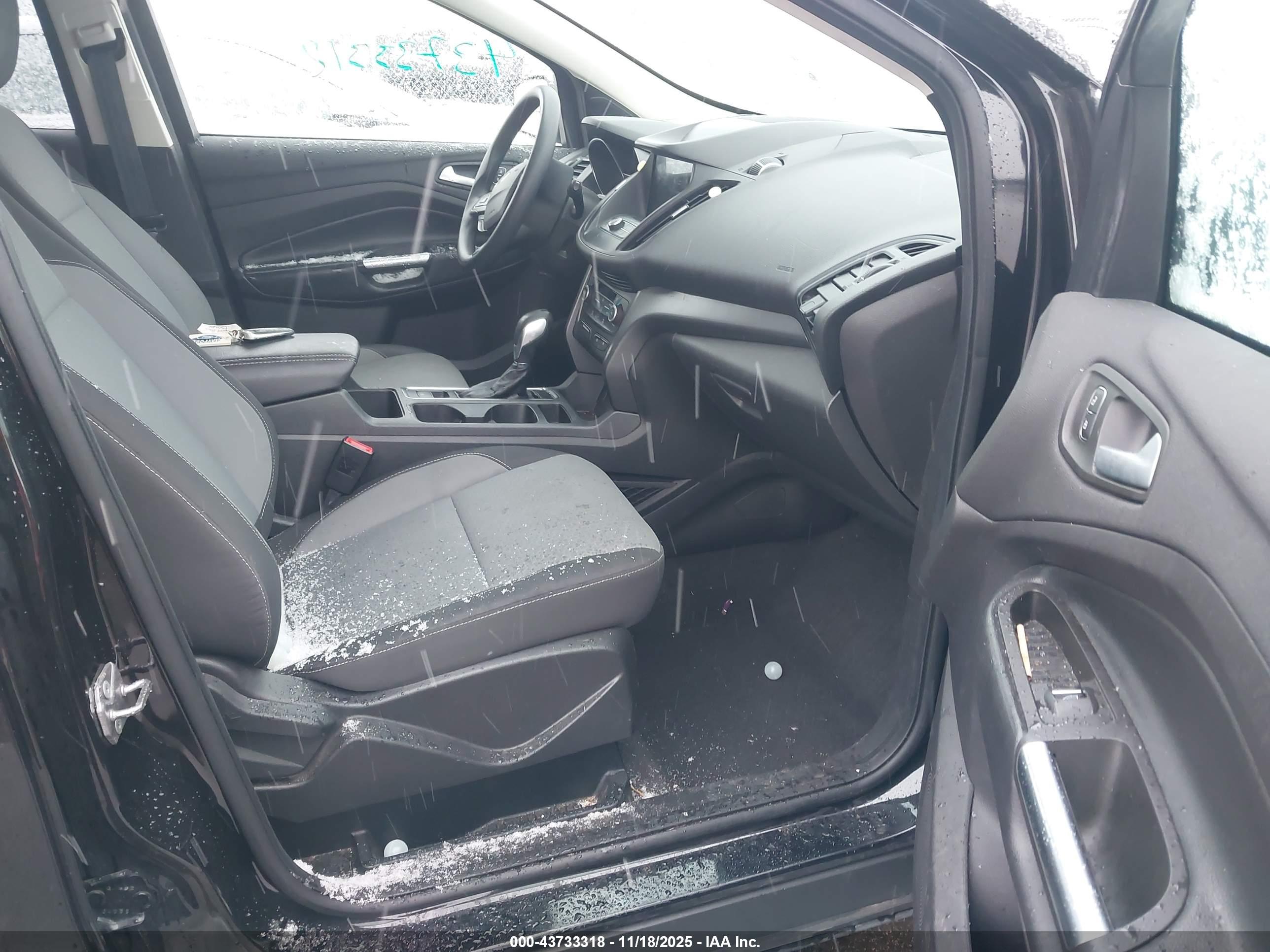FORD ESCAPE image 5