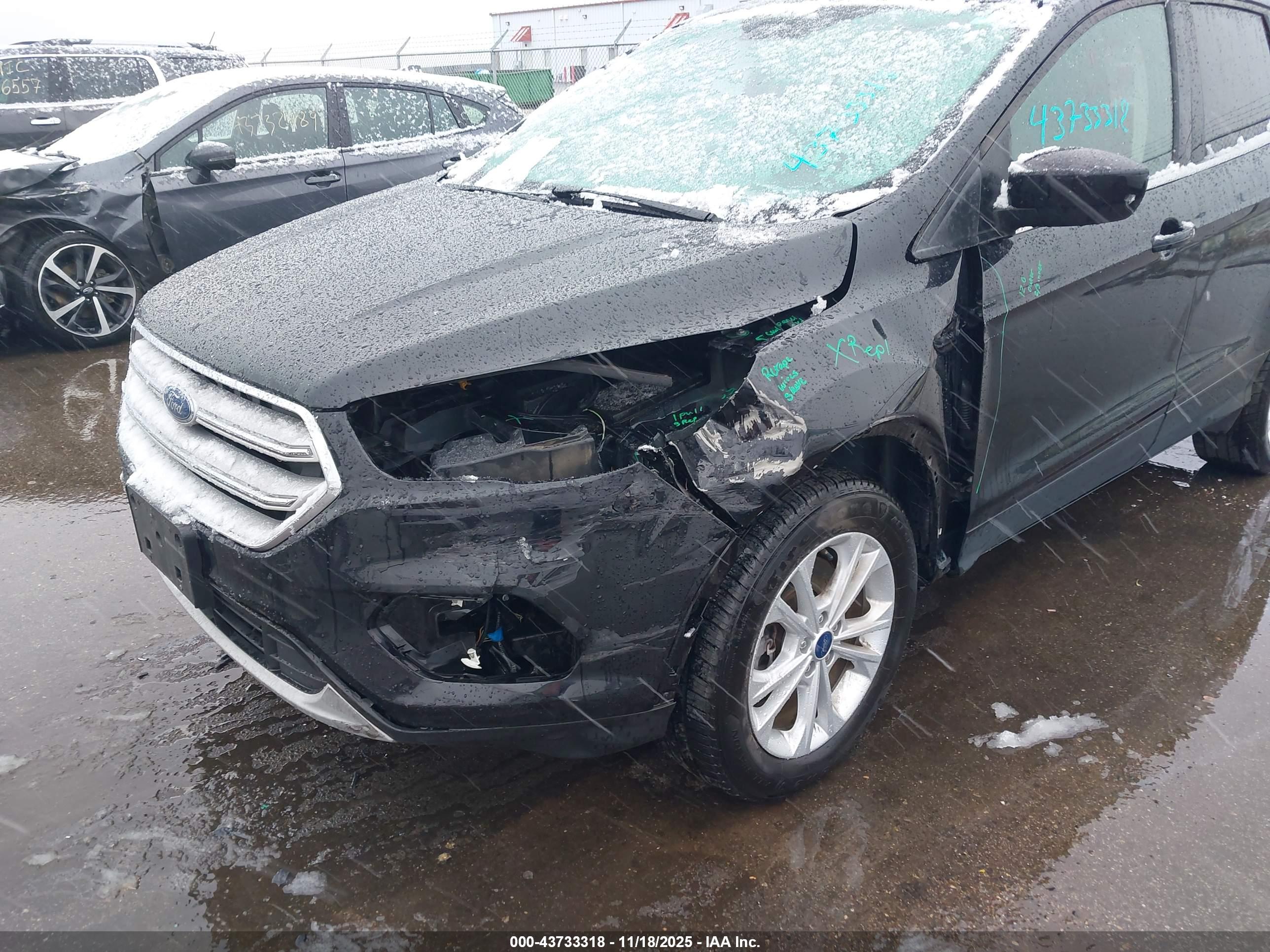 FORD ESCAPE image 6