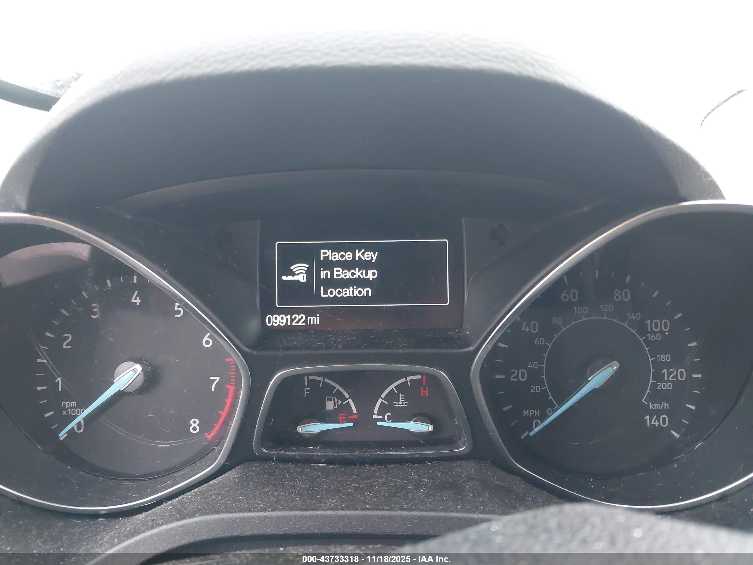 FORD ESCAPE image 7