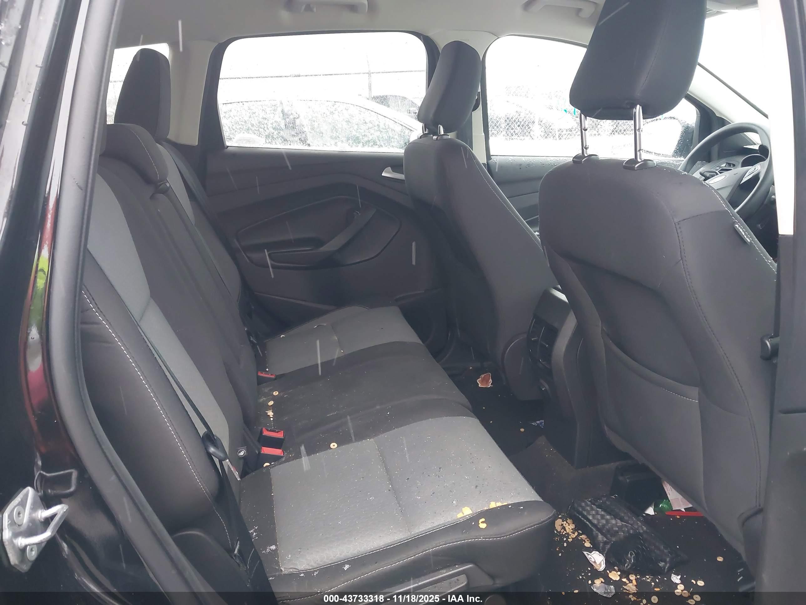 FORD ESCAPE image 8