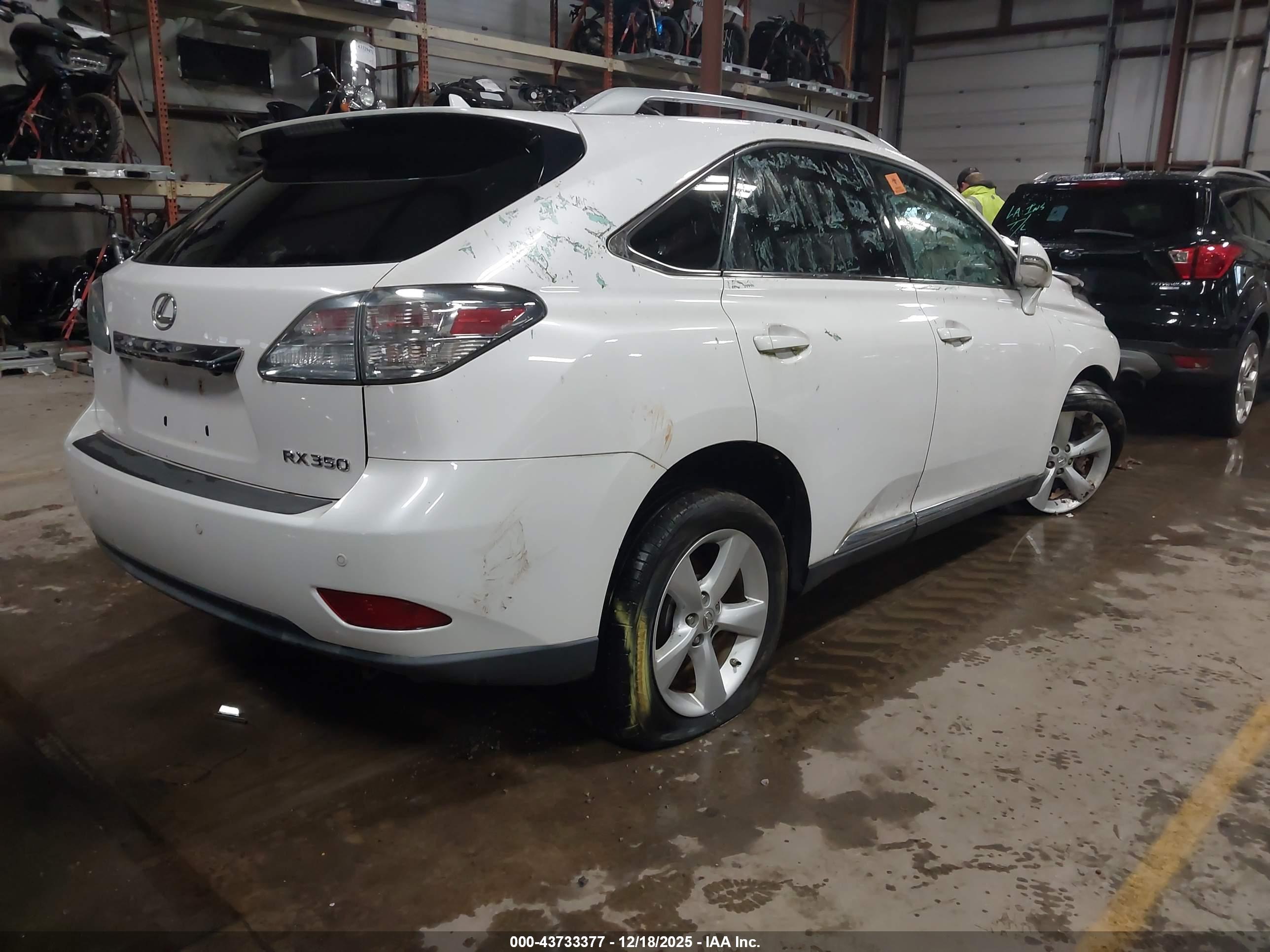 LEXUS RX image 4