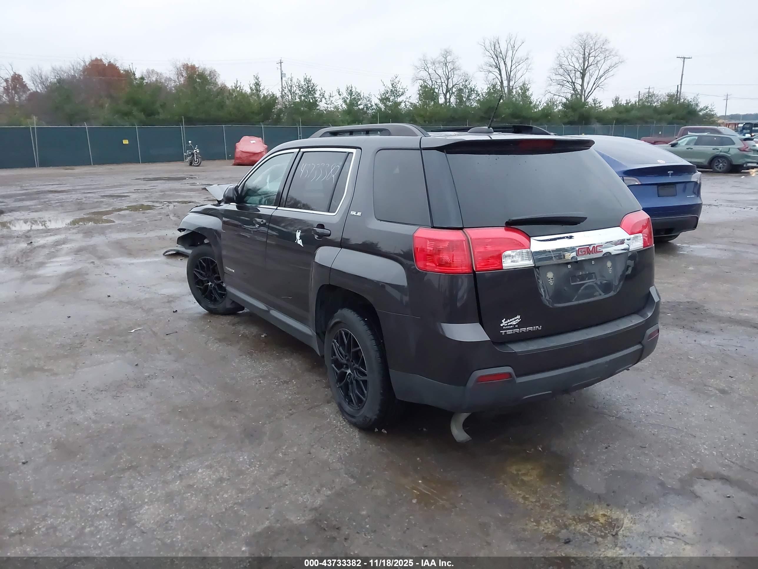 GMC TERRAIN image 3