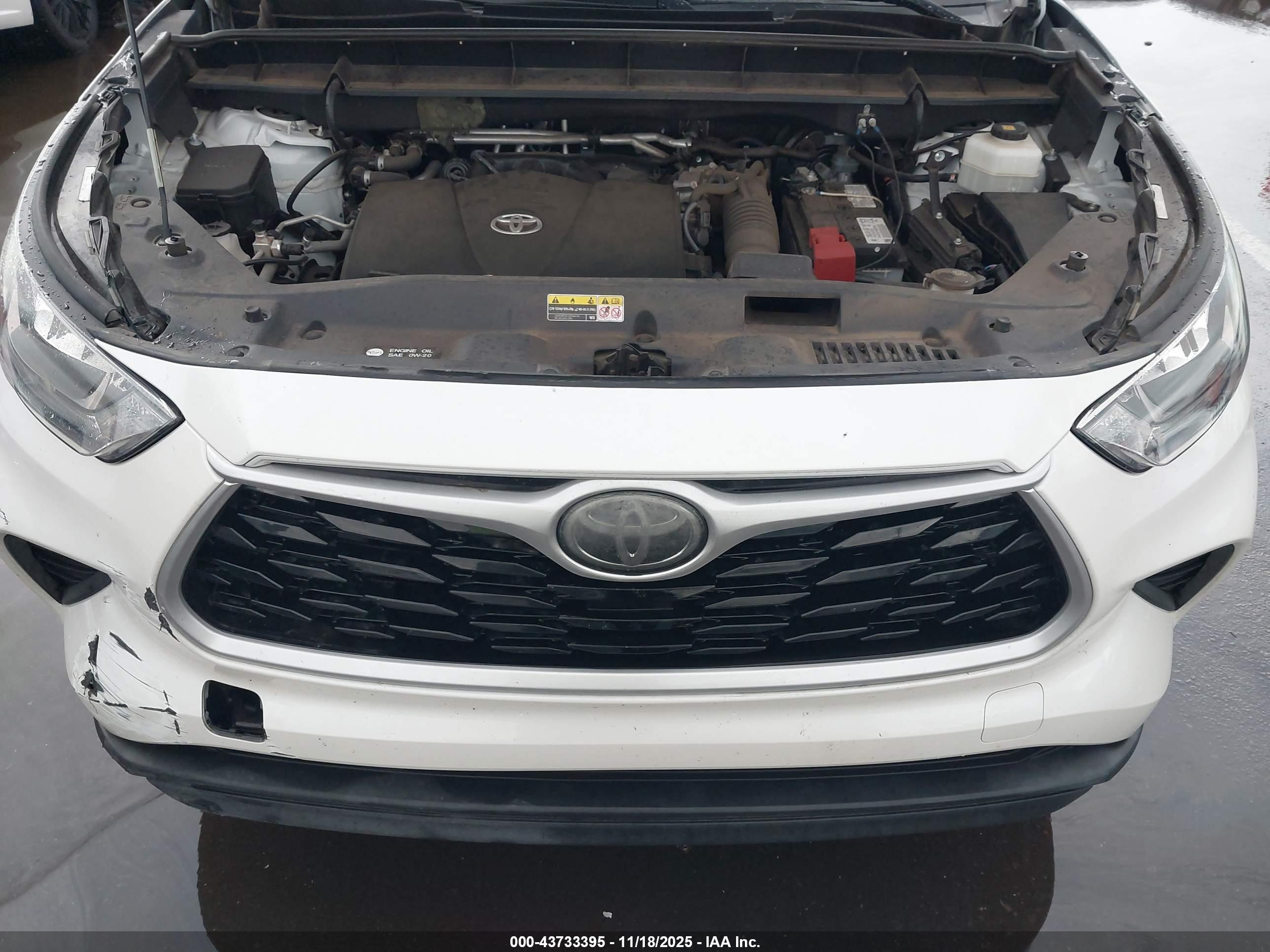 TOYOTA HIGHLANDER image 10