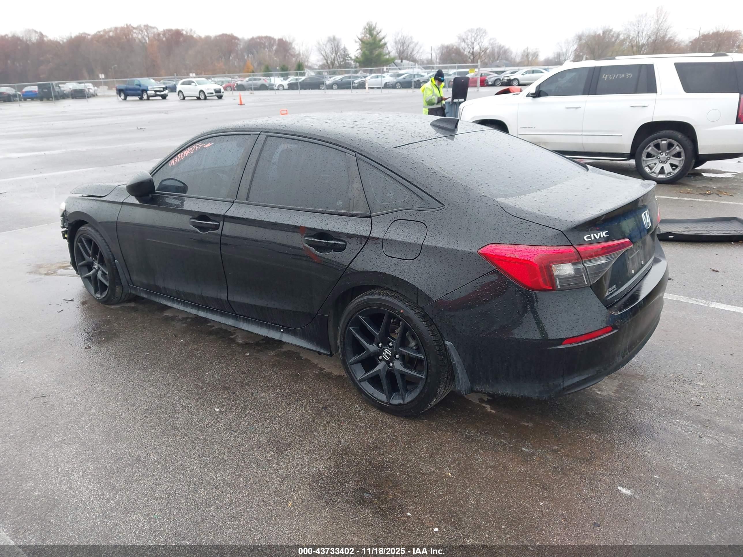 HONDA CIVIC image 3