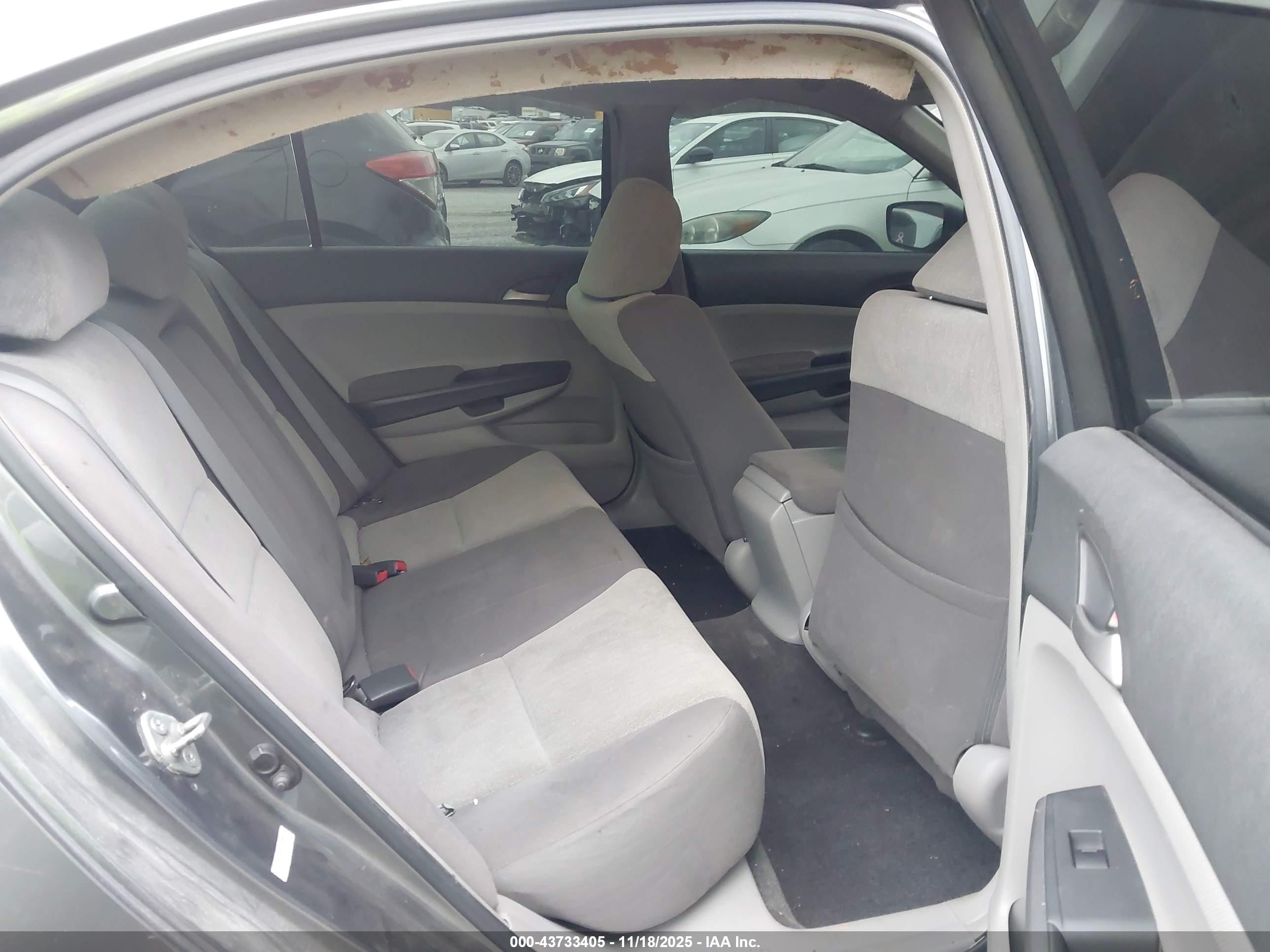 HONDA ACCORD image 8