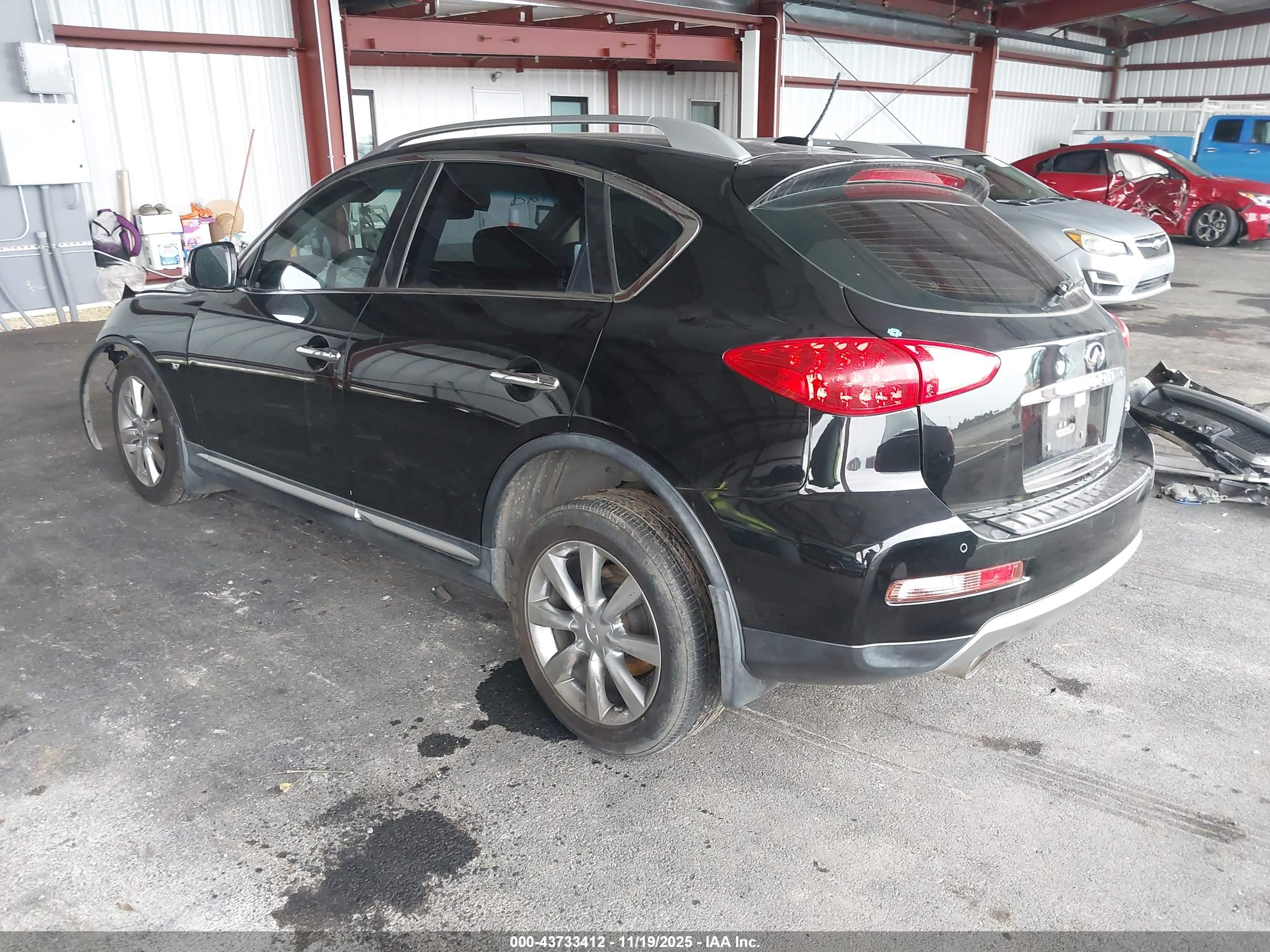 INFINITI QX50 image 3