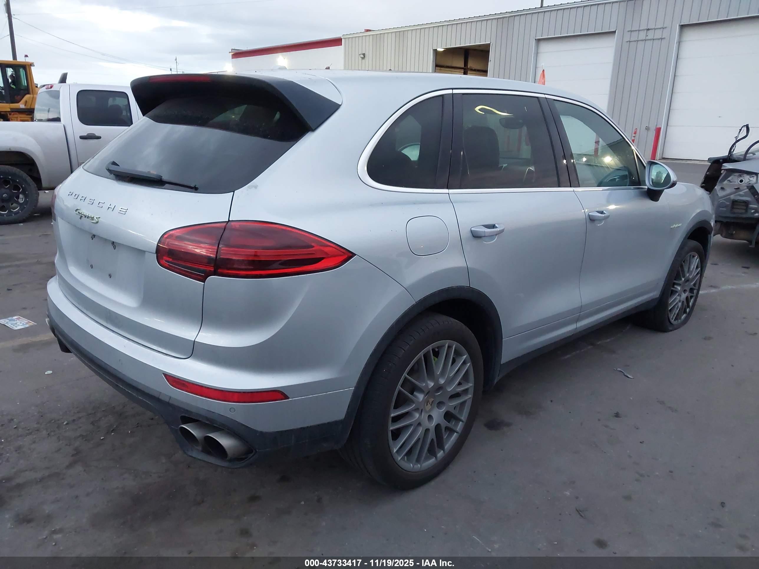 PORSCHE CAYENNE image 4