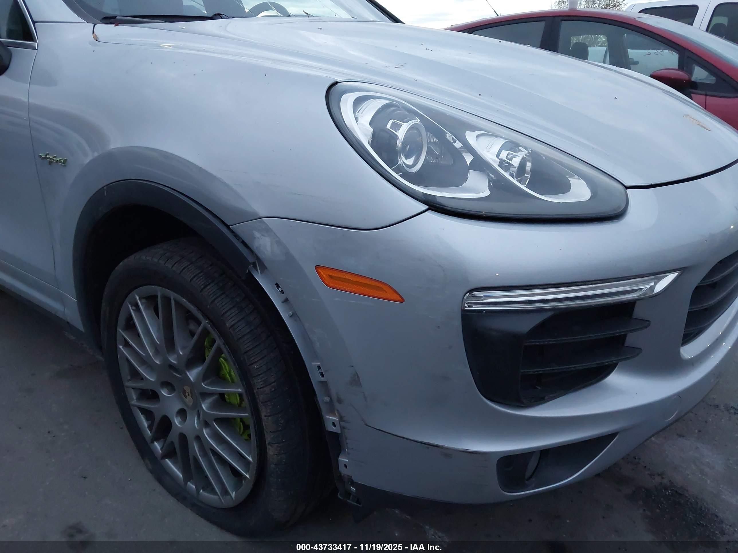 PORSCHE CAYENNE image 6