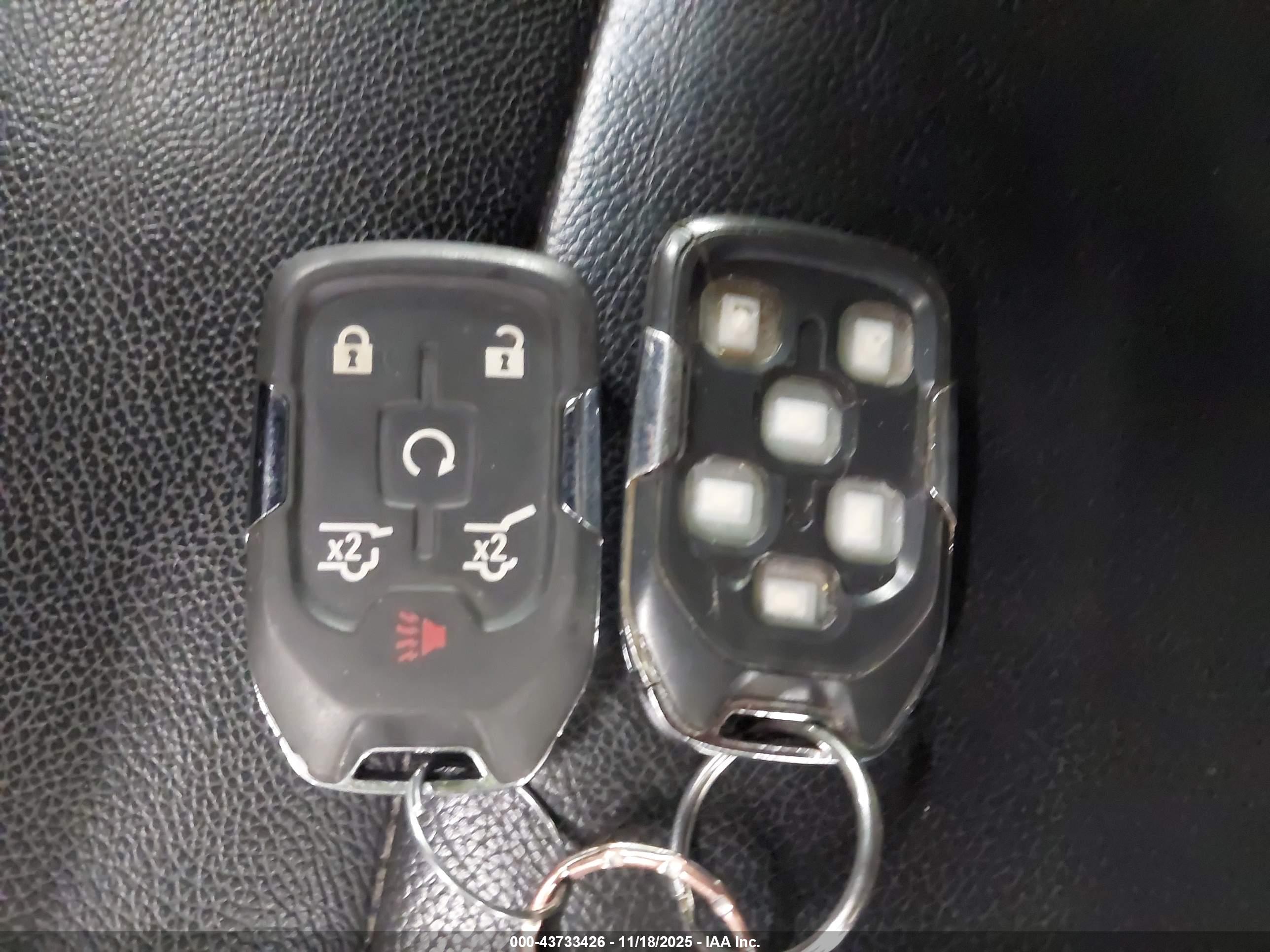 CHEVROLET TAHOE image 11