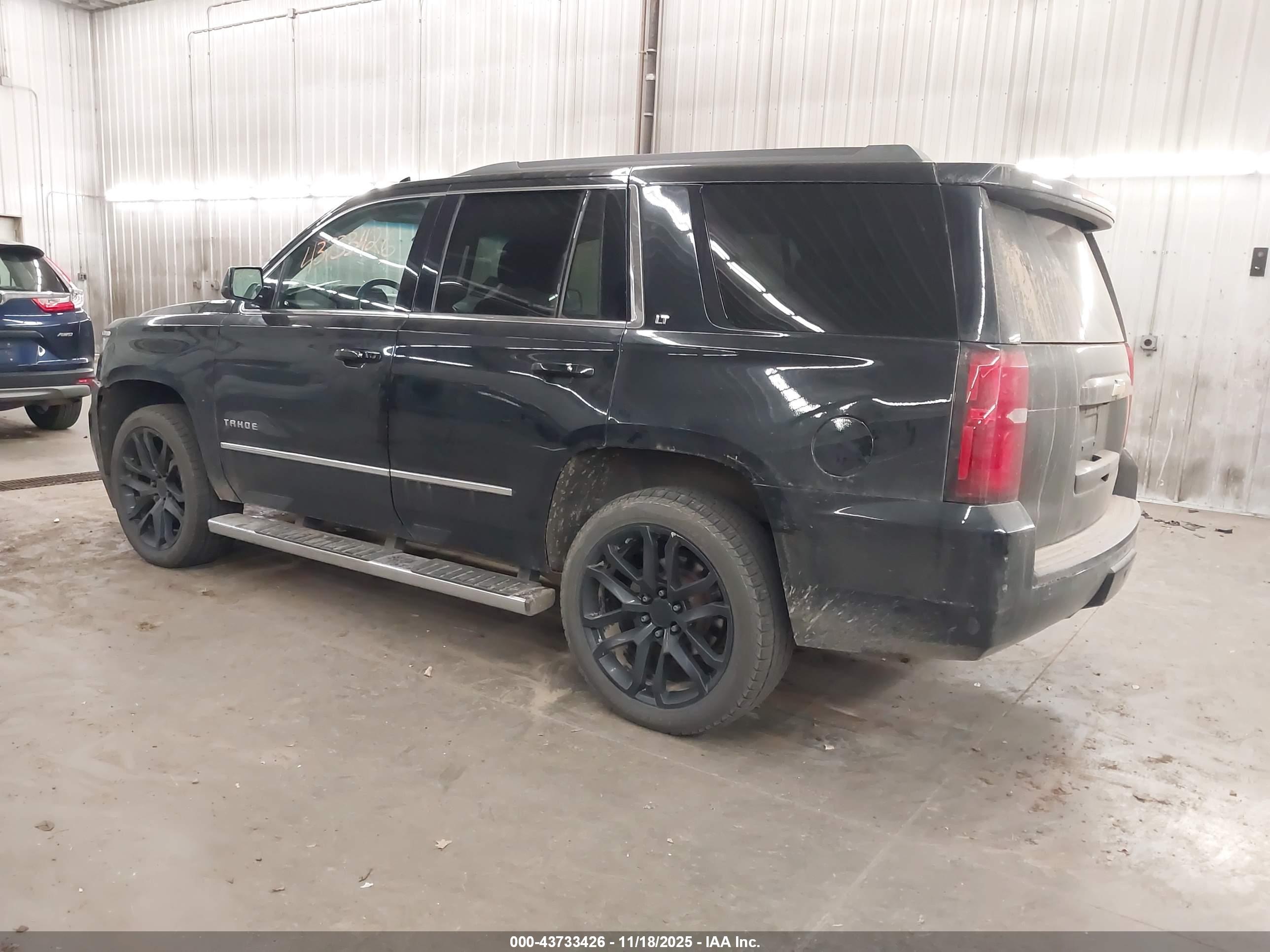 CHEVROLET TAHOE image 3