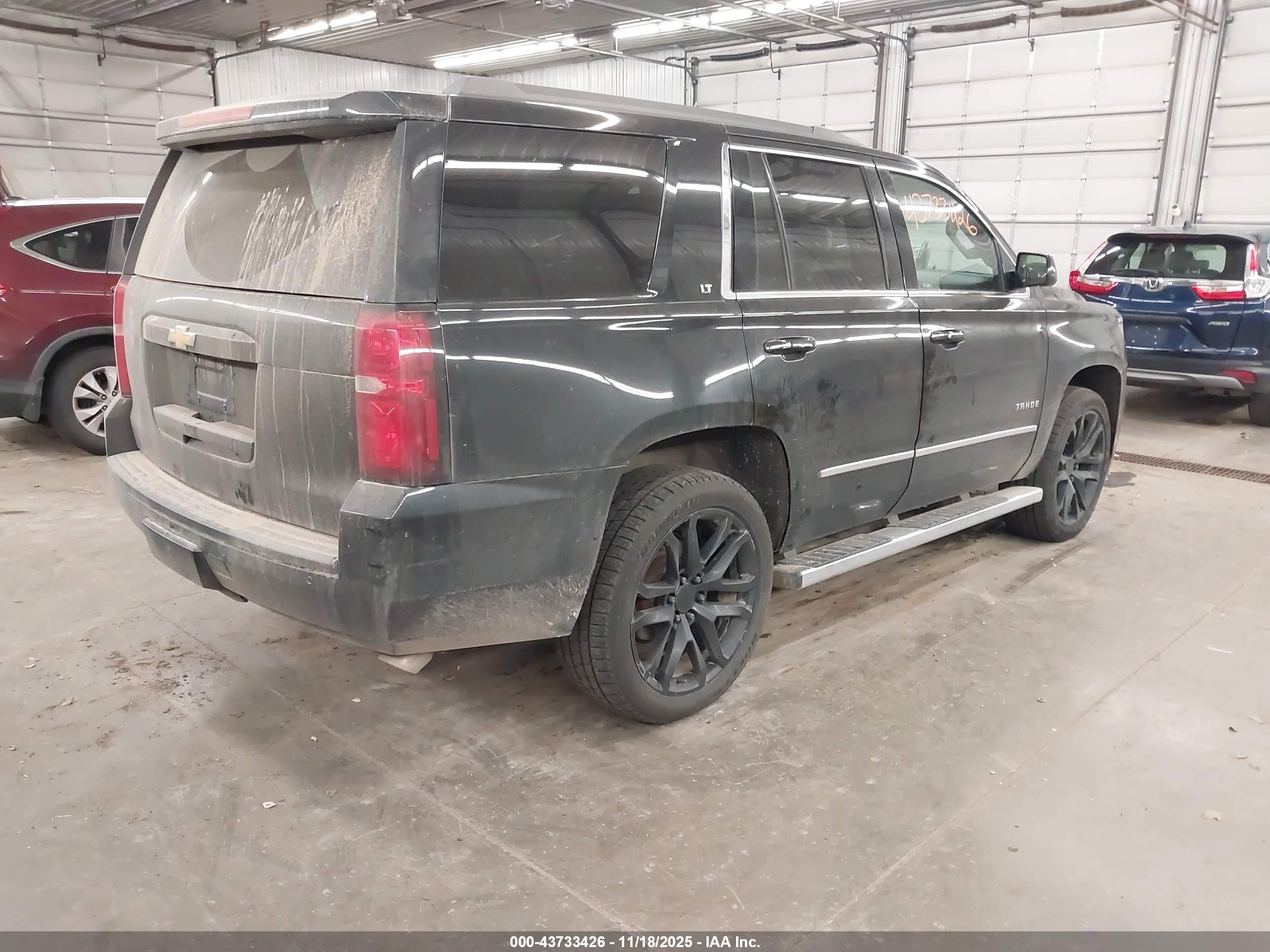 CHEVROLET TAHOE image 4