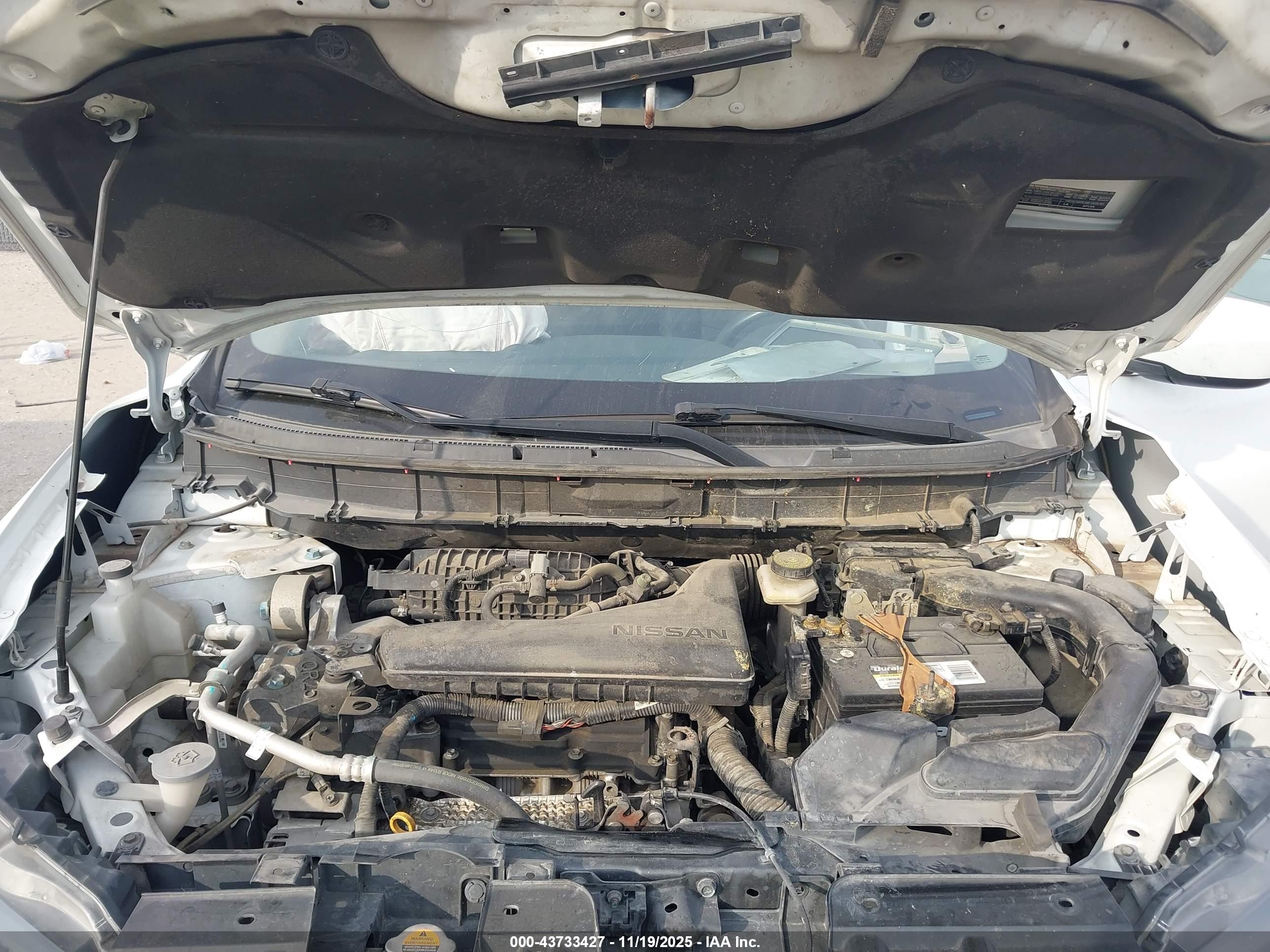 NISSAN ROGUE image 10