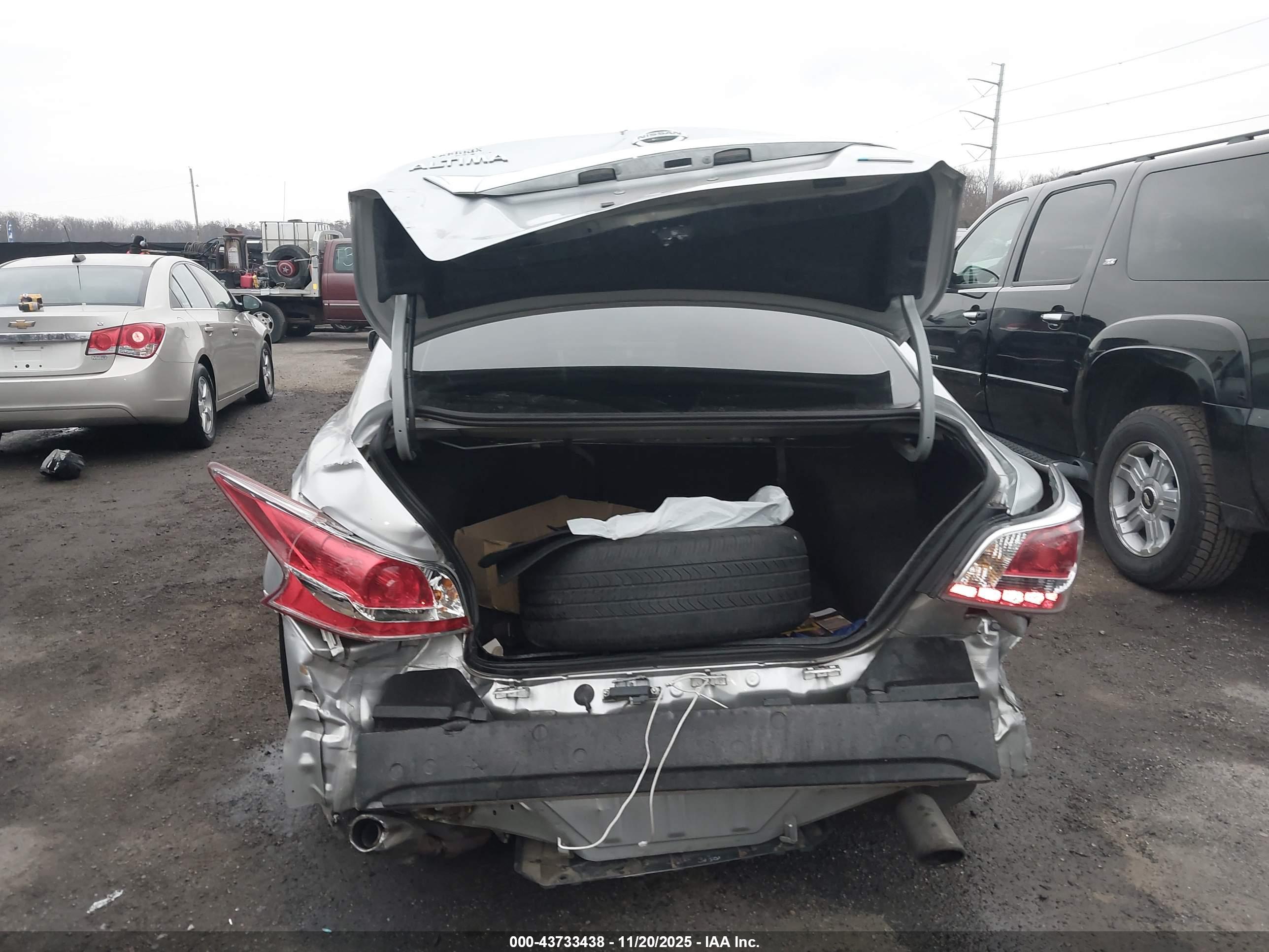 NISSAN ALTIMA image 6