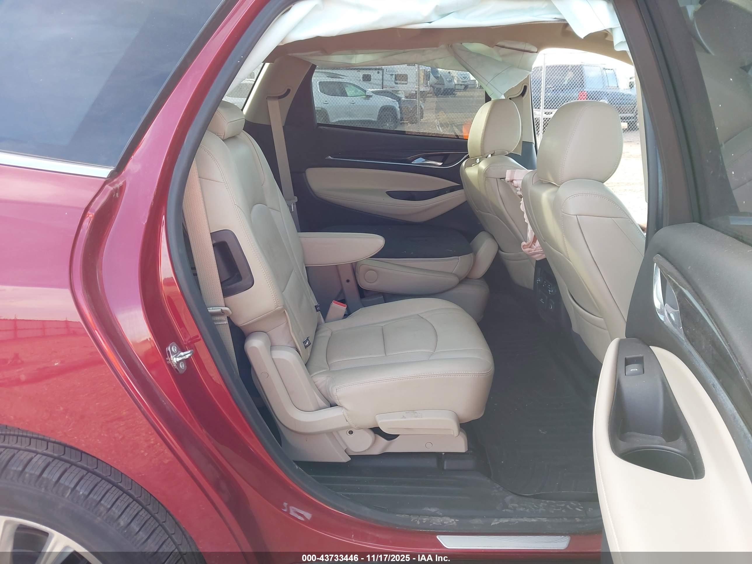BUICK ENCLAVE image 8