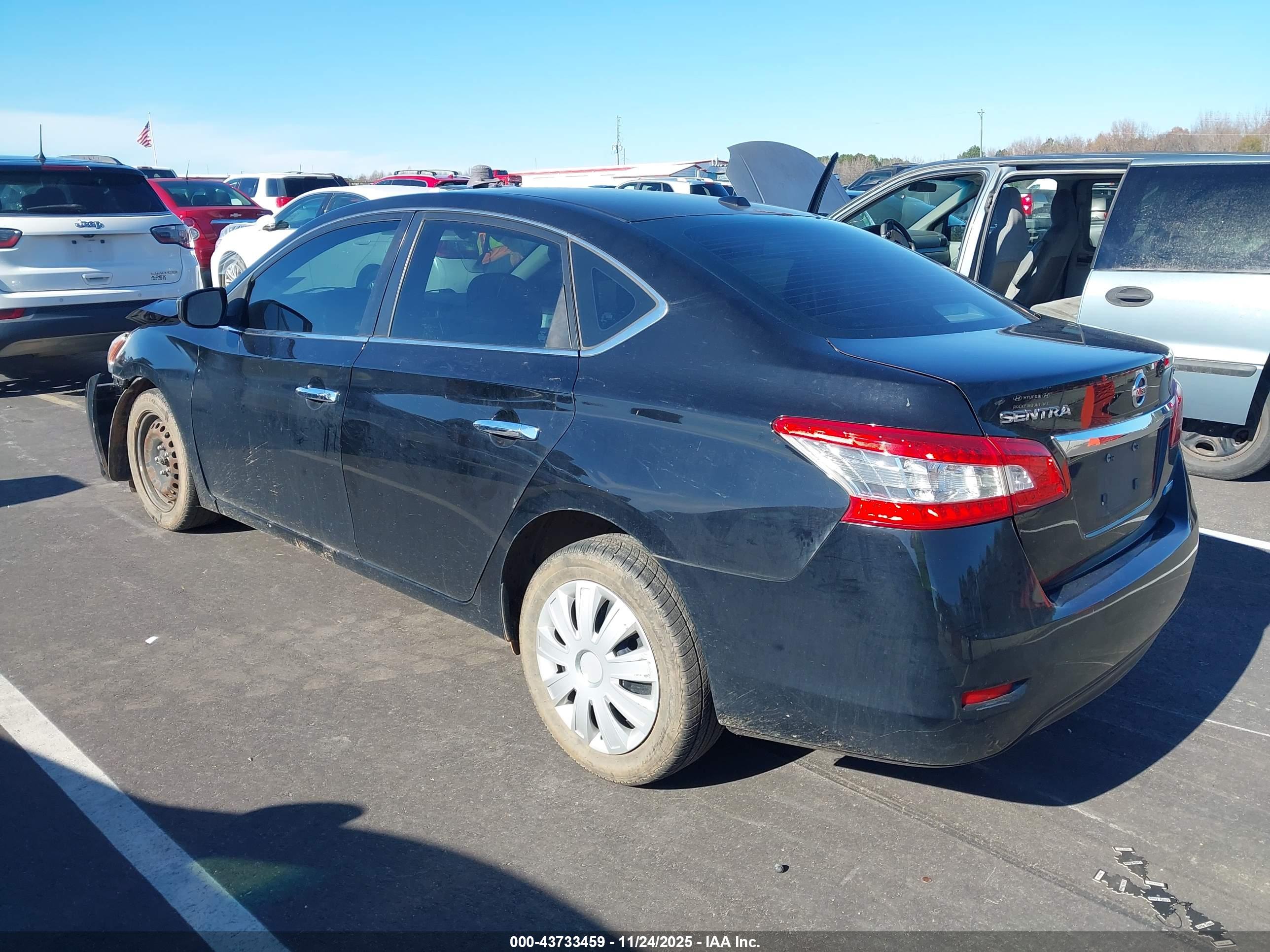 NISSAN SENTRA image 3
