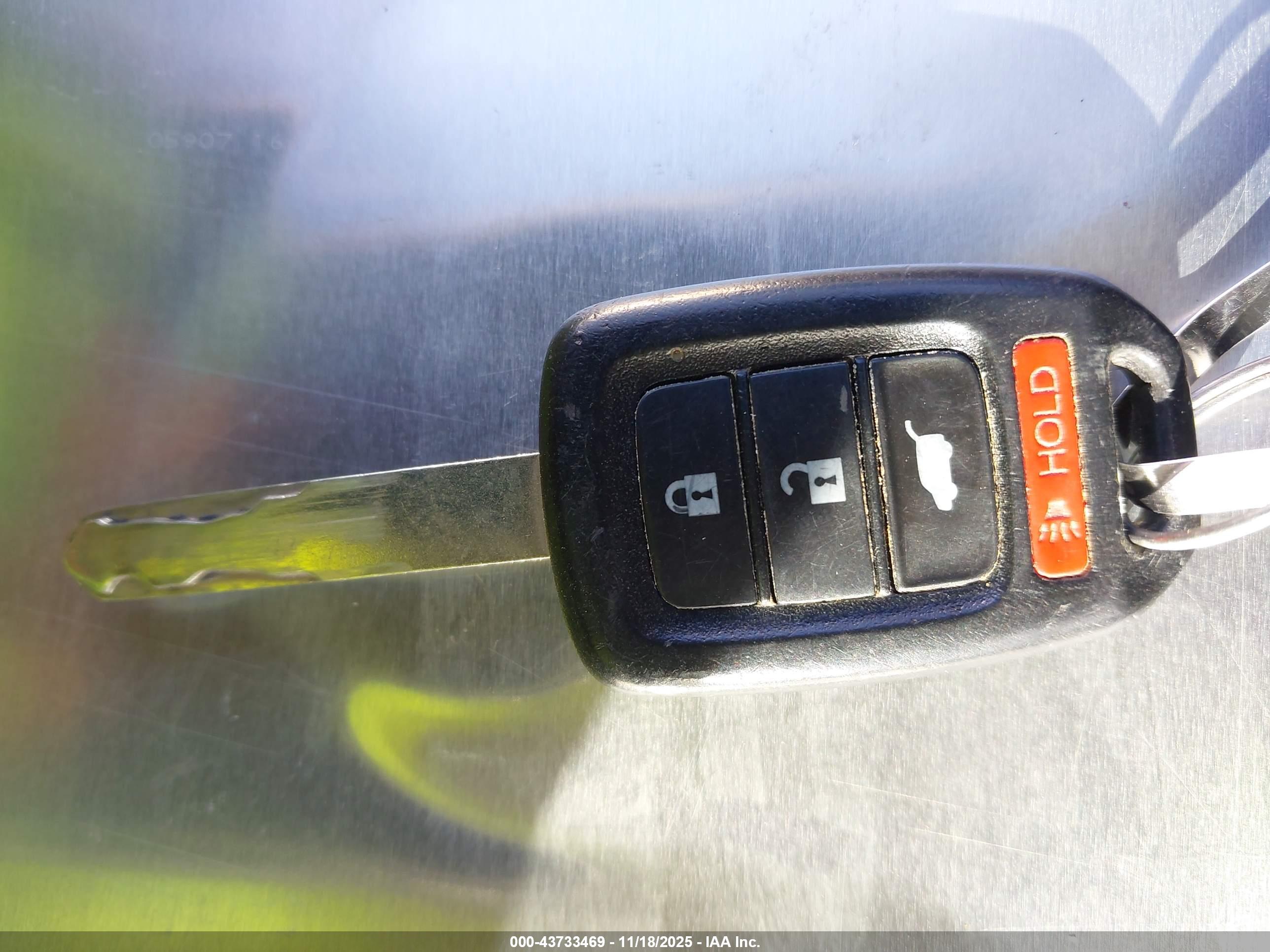 HONDA CR-V image 11
