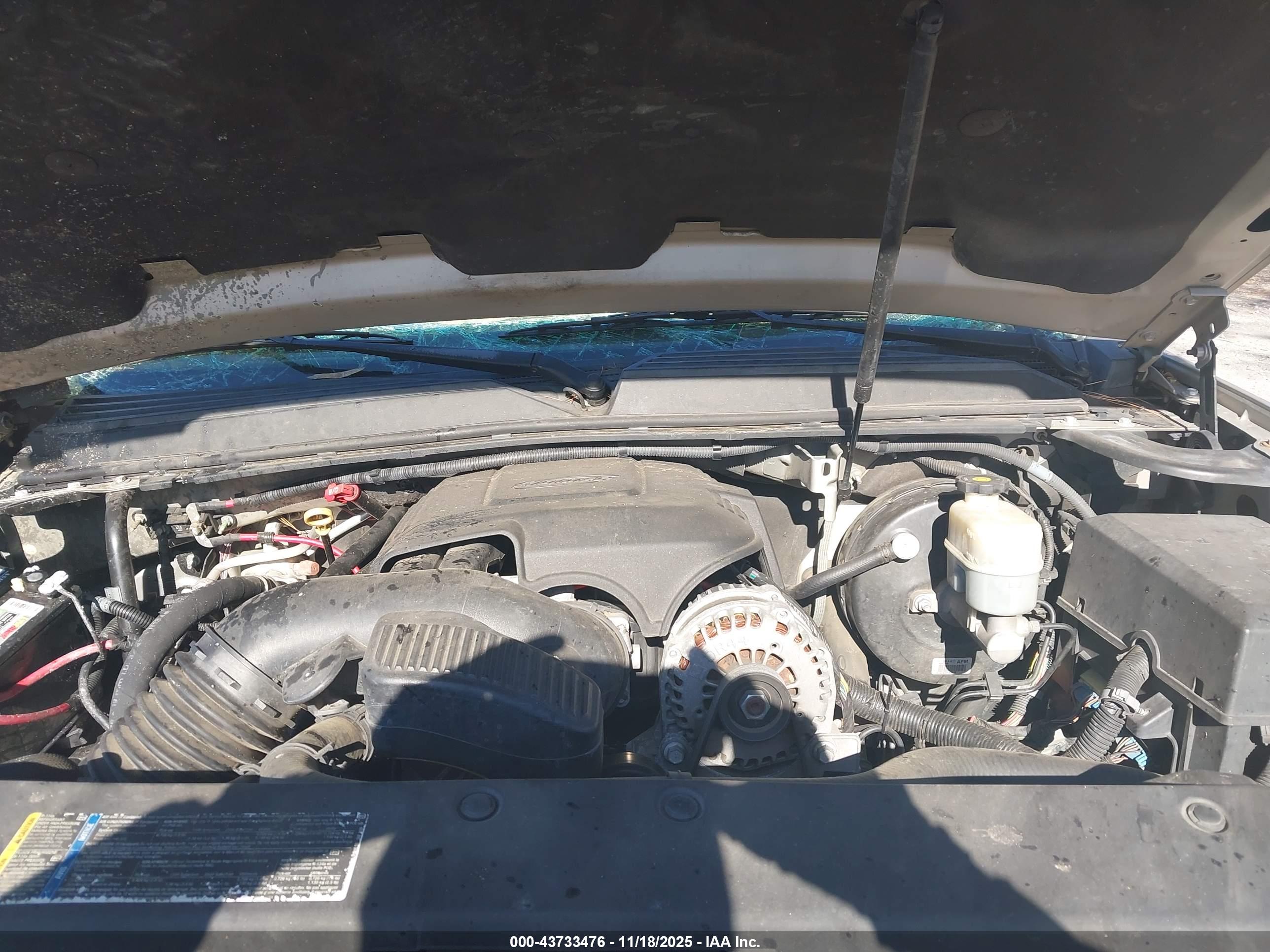 CHEVROLET TAHOE image 10