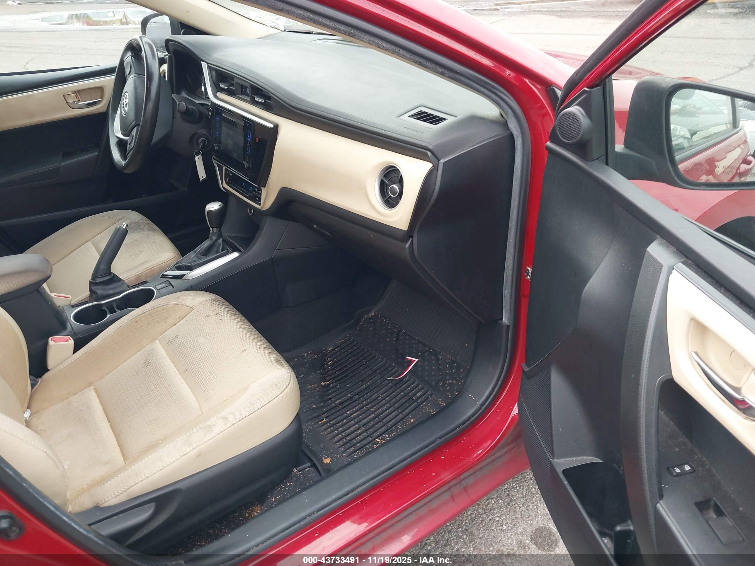 TOYOTA COROLLA image 5