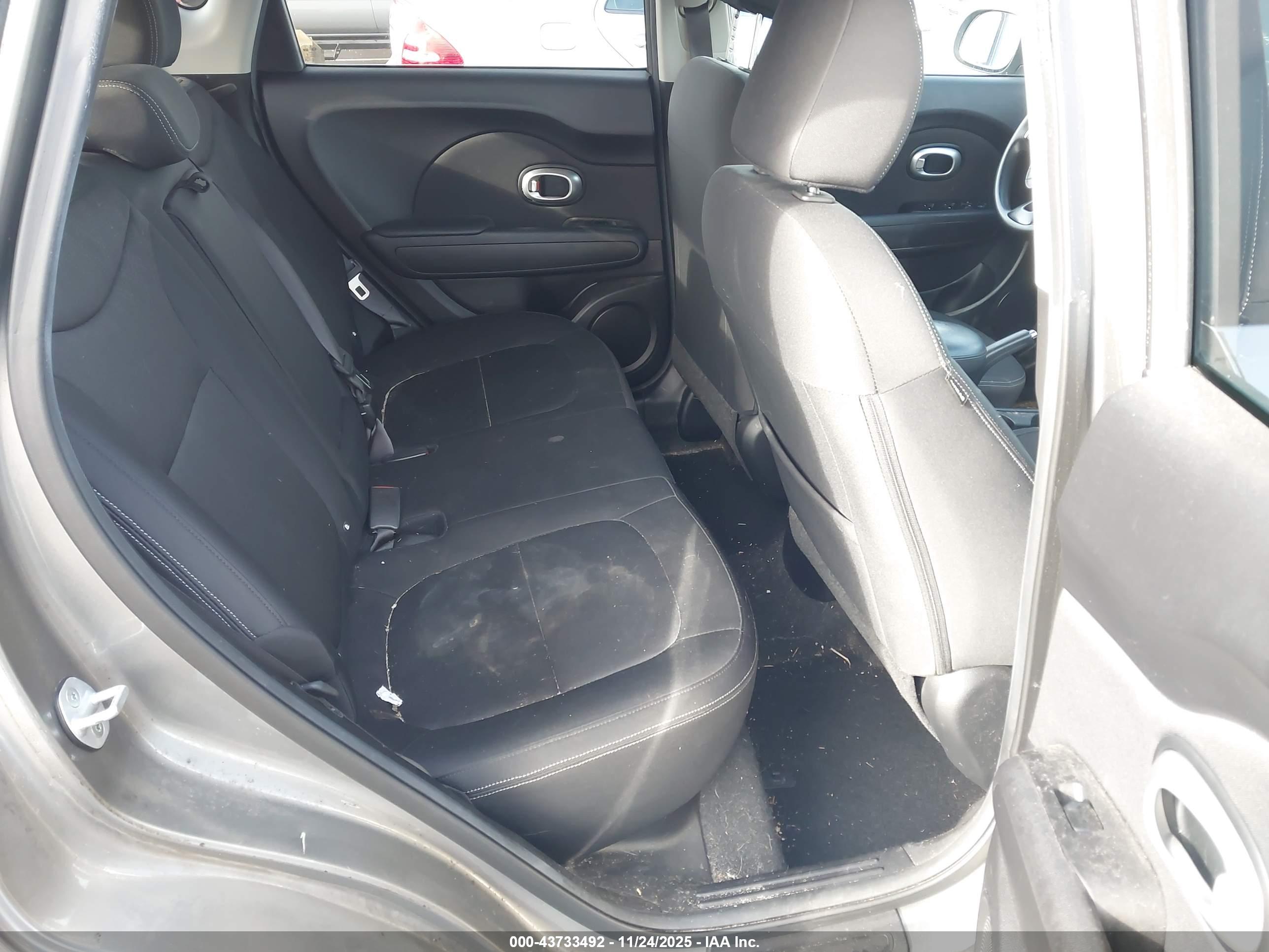 KIA SOUL image 8