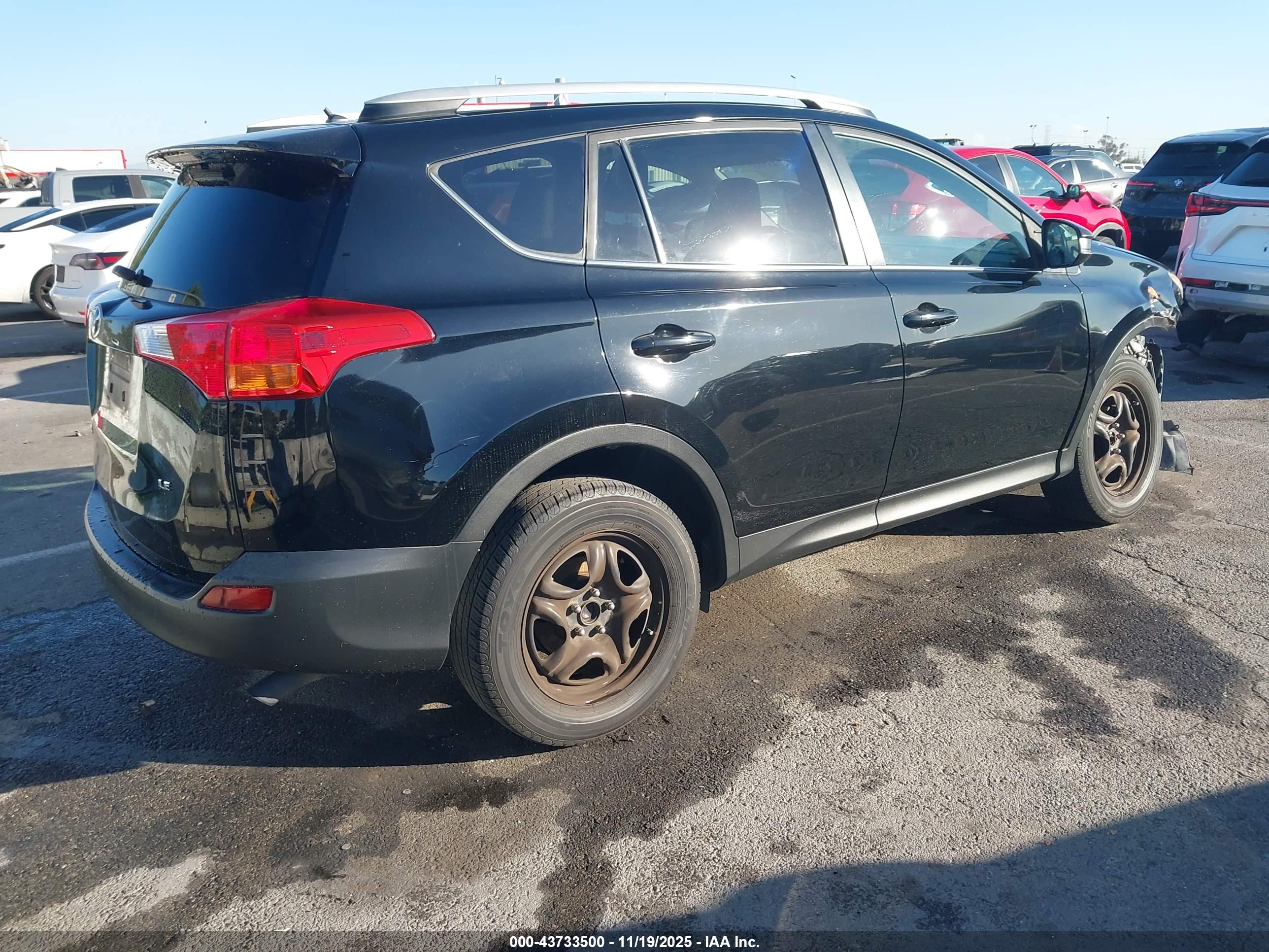 TOYOTA RAV4 image 4