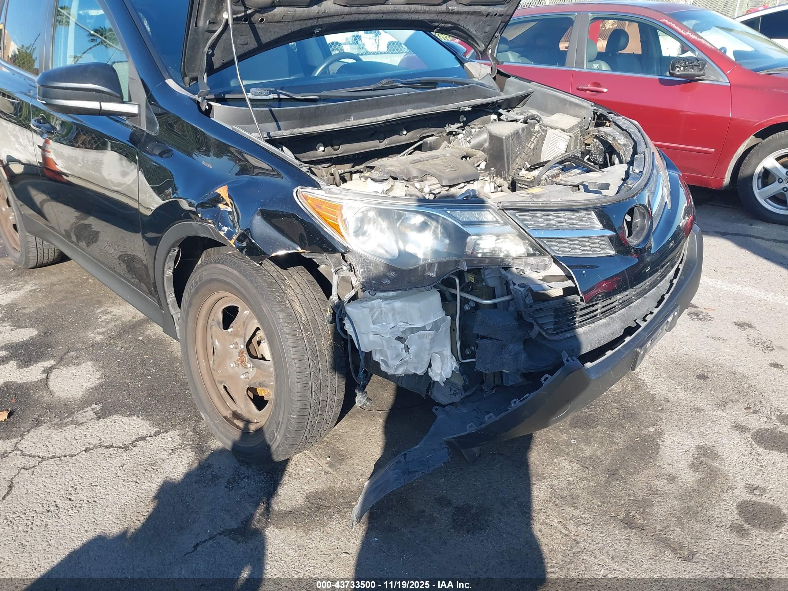 TOYOTA RAV4 image 6