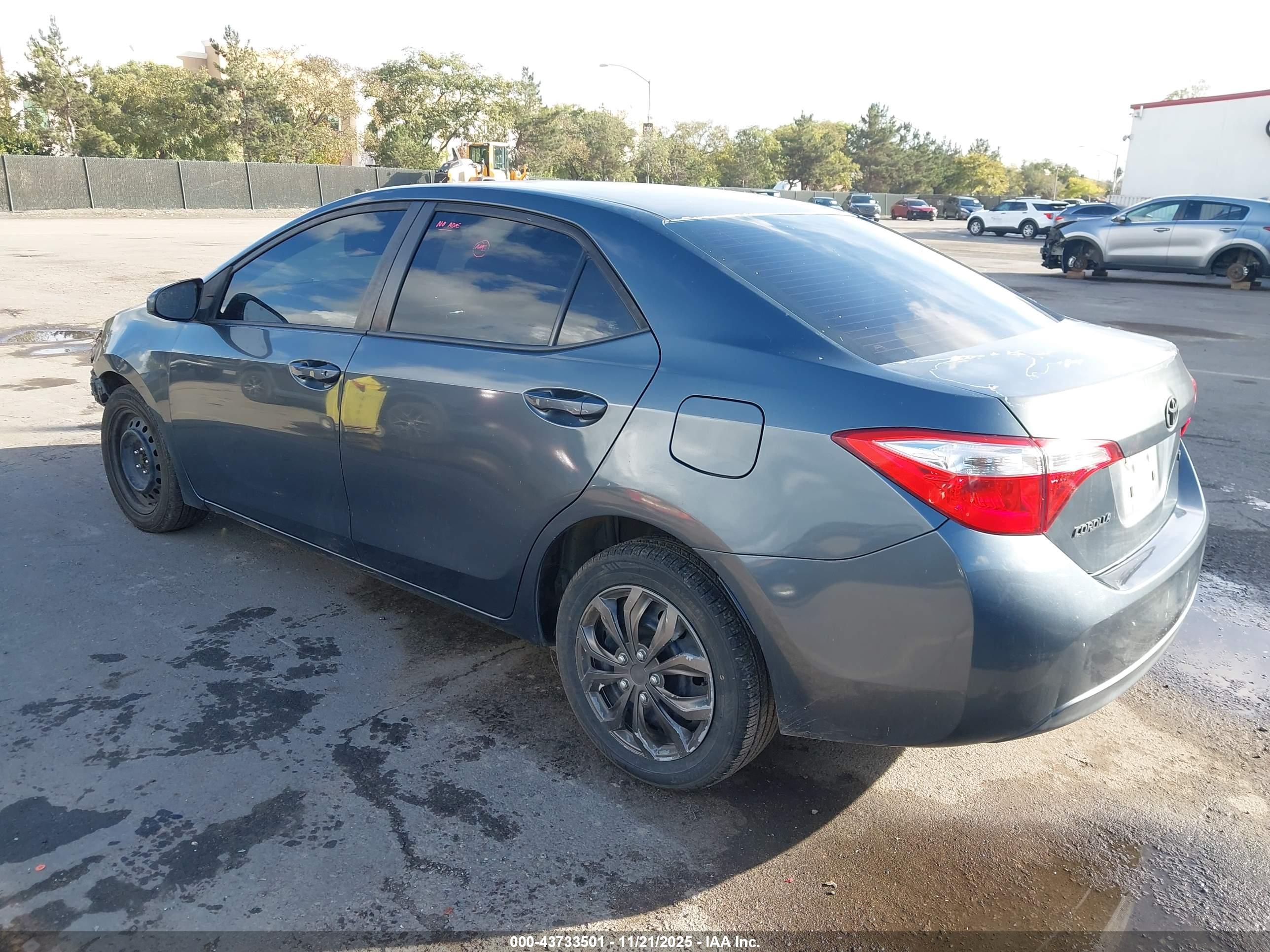 TOYOTA COROLLA image 3