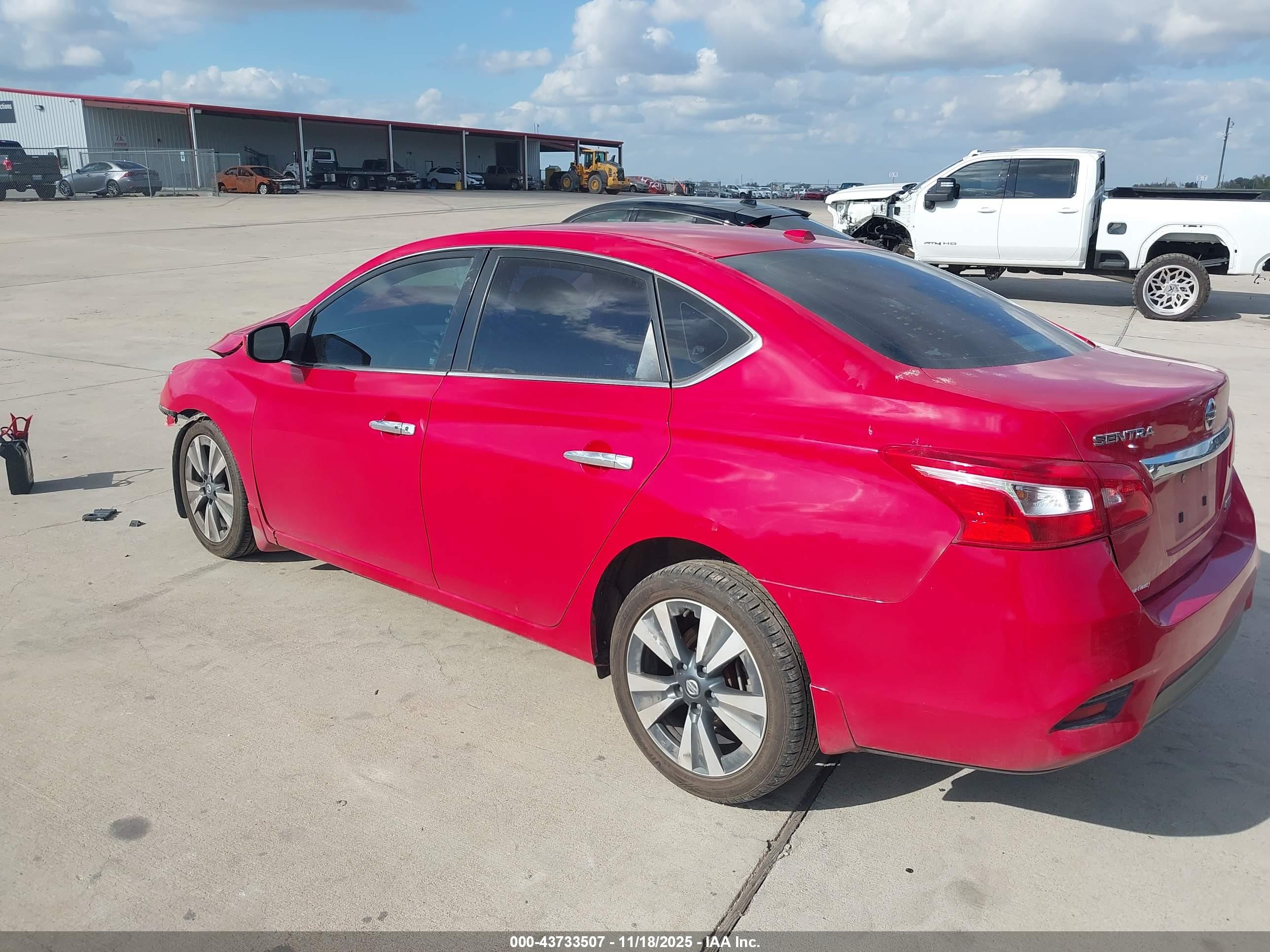 NISSAN SENTRA image 3
