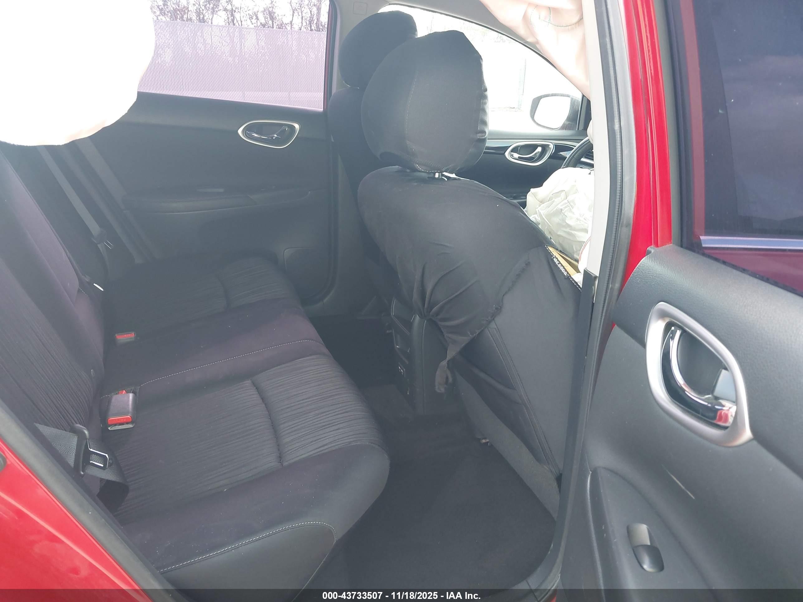 NISSAN SENTRA image 8
