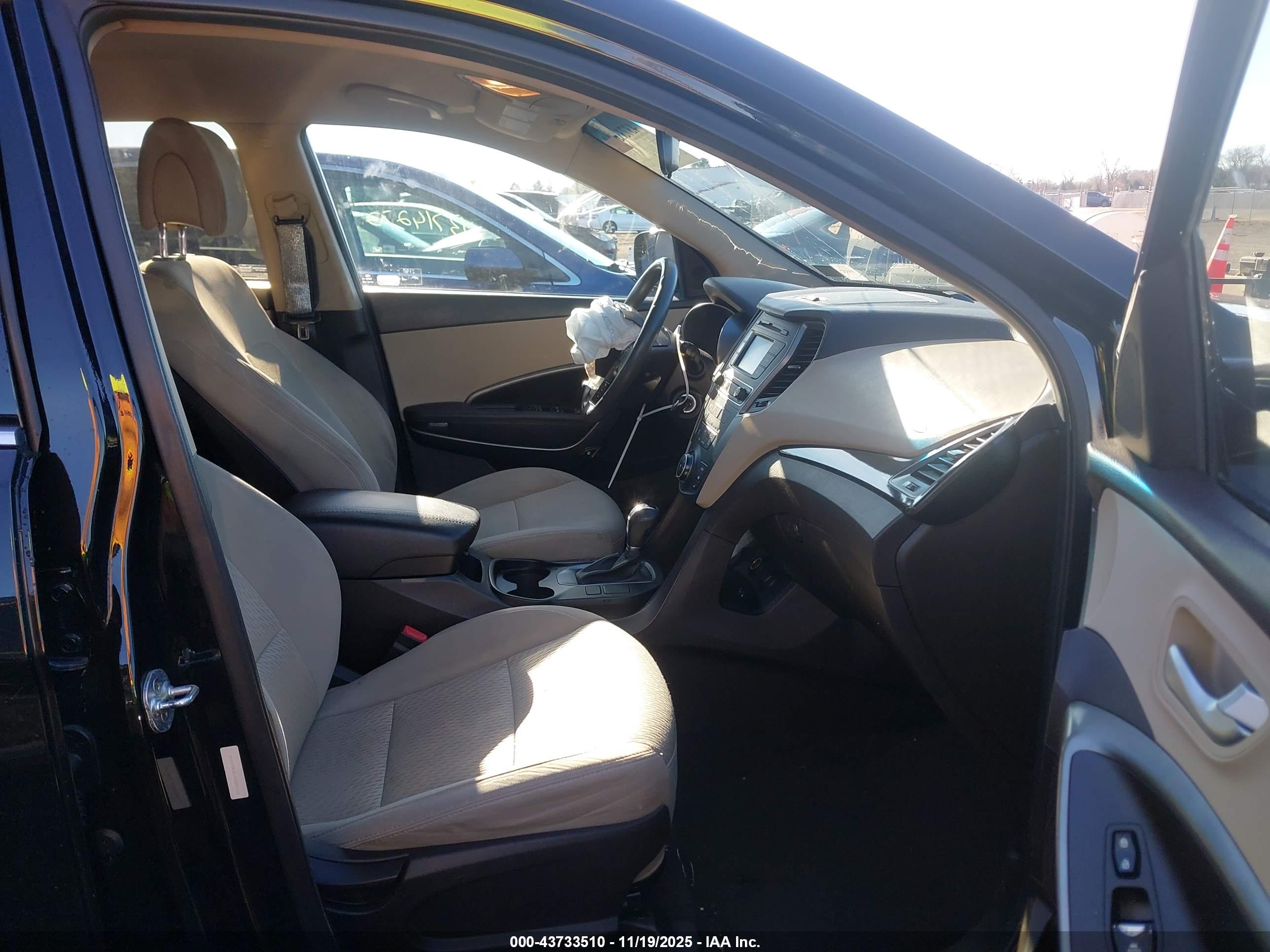 HYUNDAI SANTA image 5