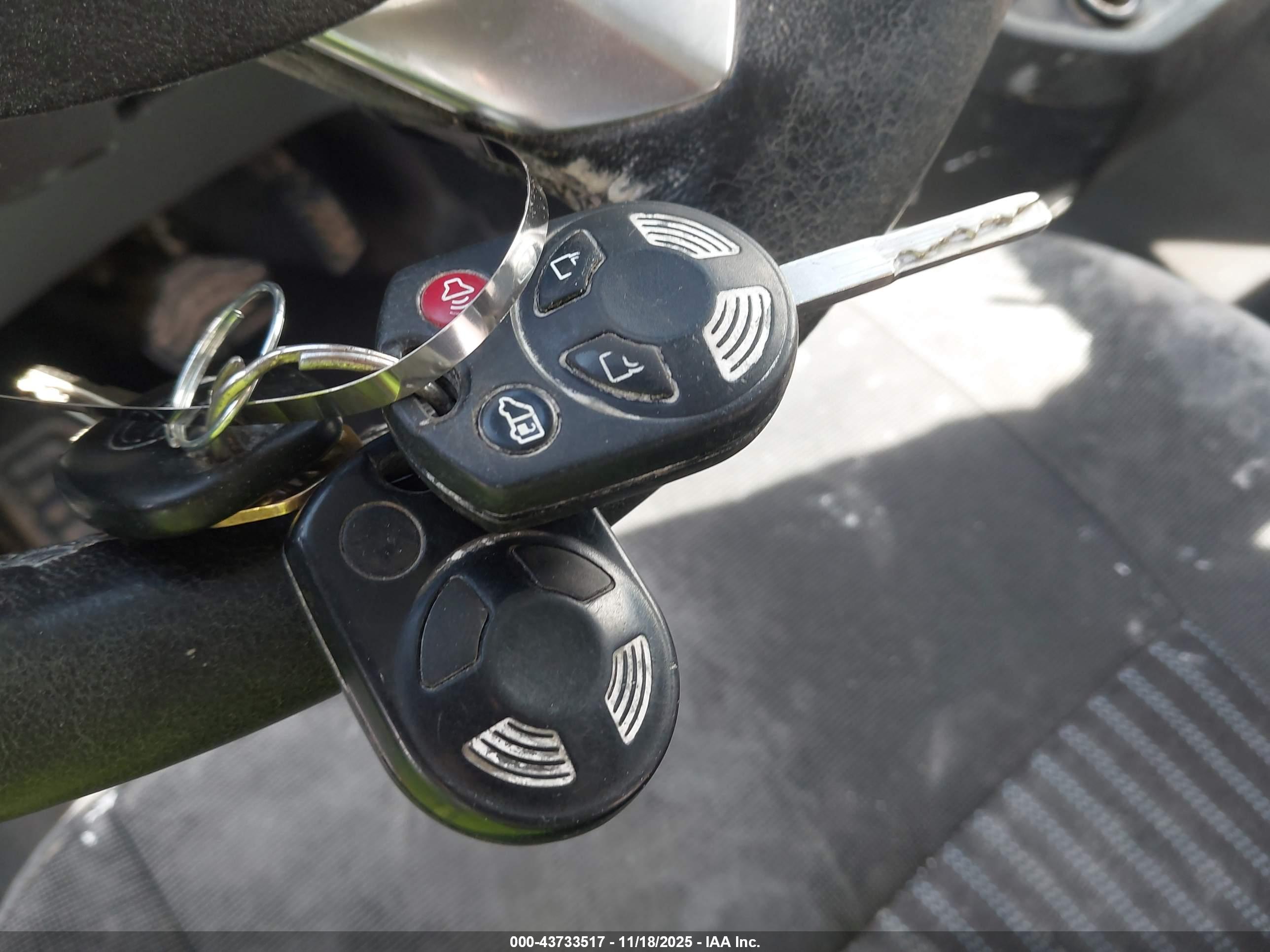 FORD TRANSIT-350 image 11