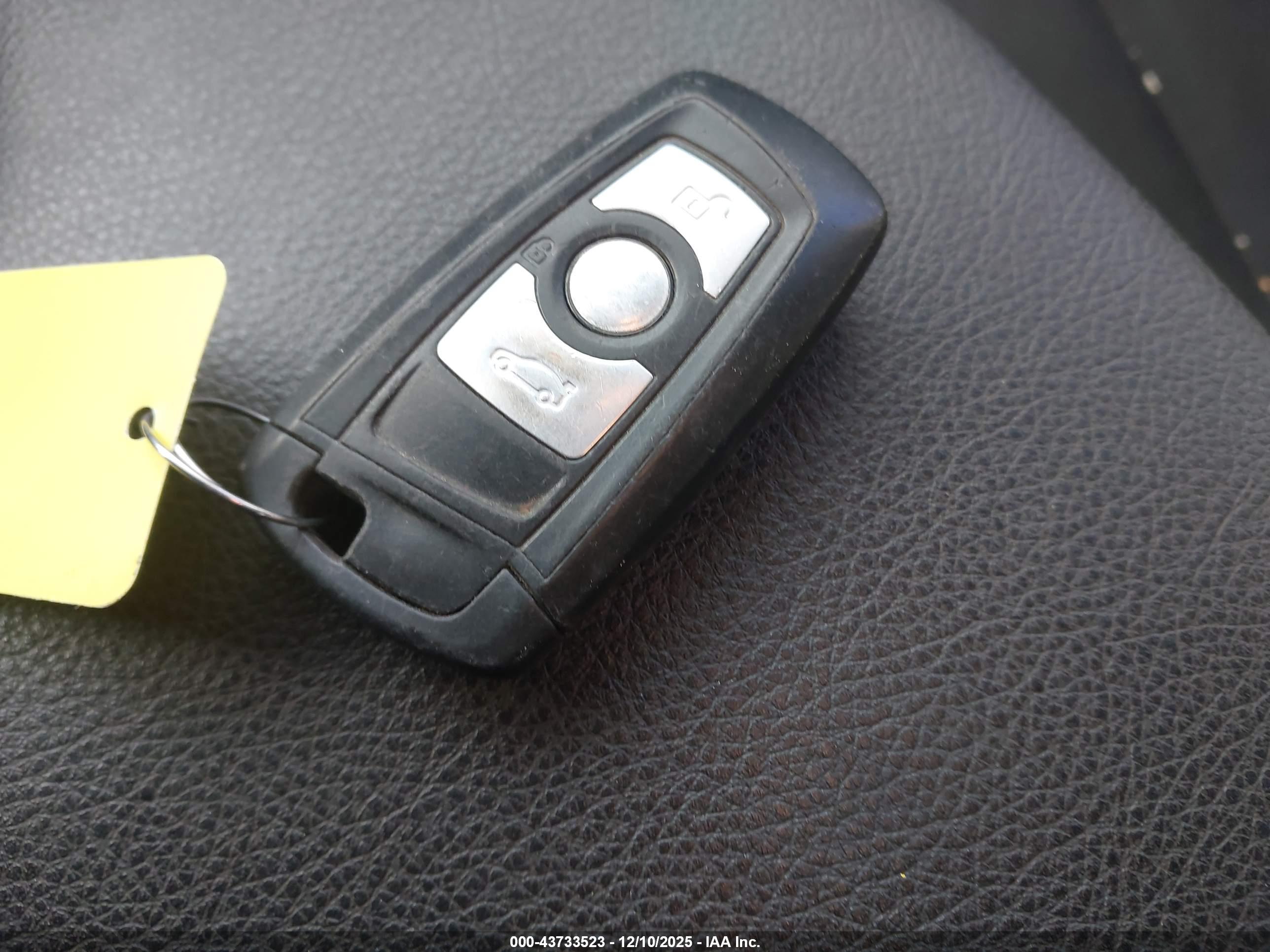 BMW 328I image 11