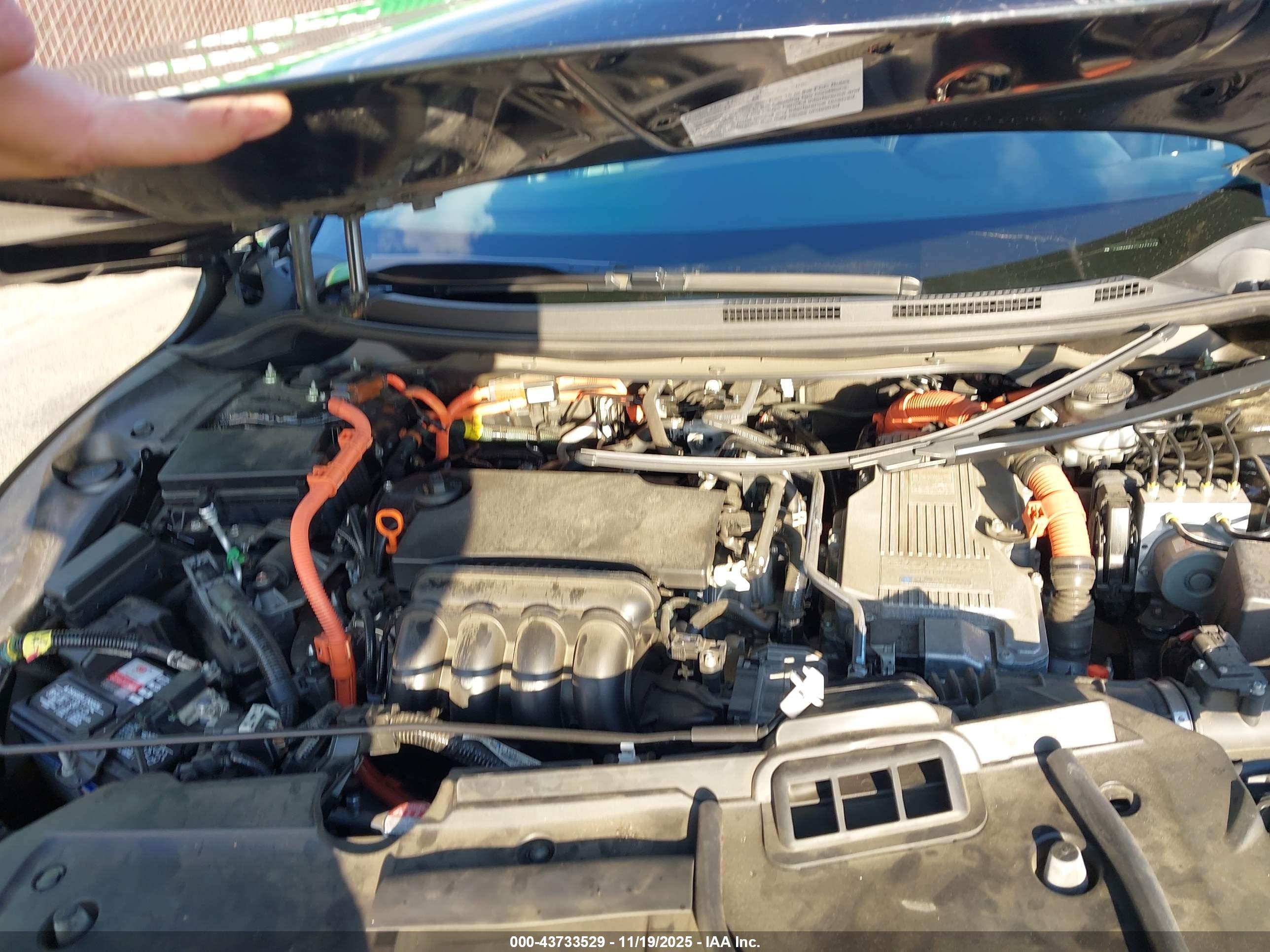 HONDA CLARITY image 10