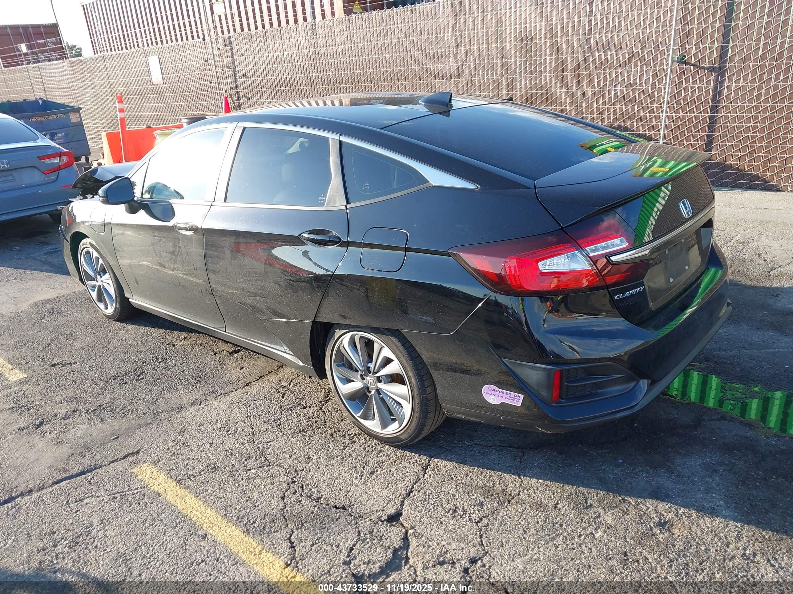 HONDA CLARITY image 3