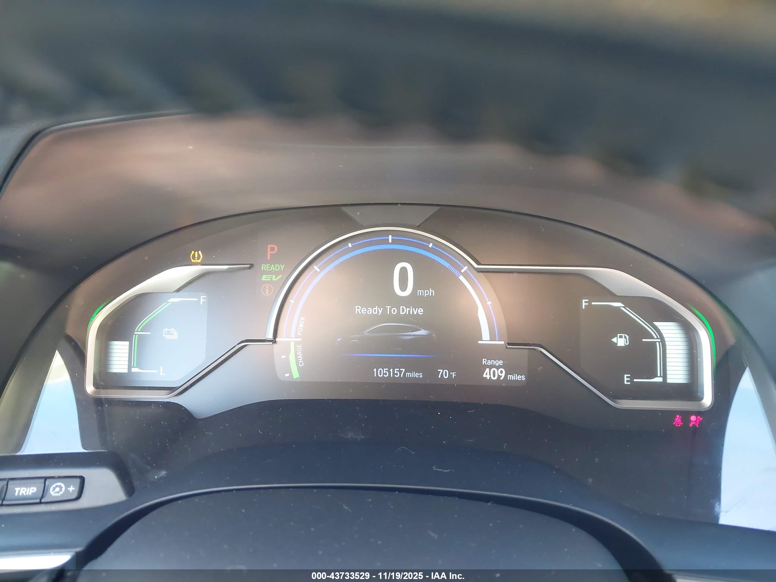 HONDA CLARITY image 7