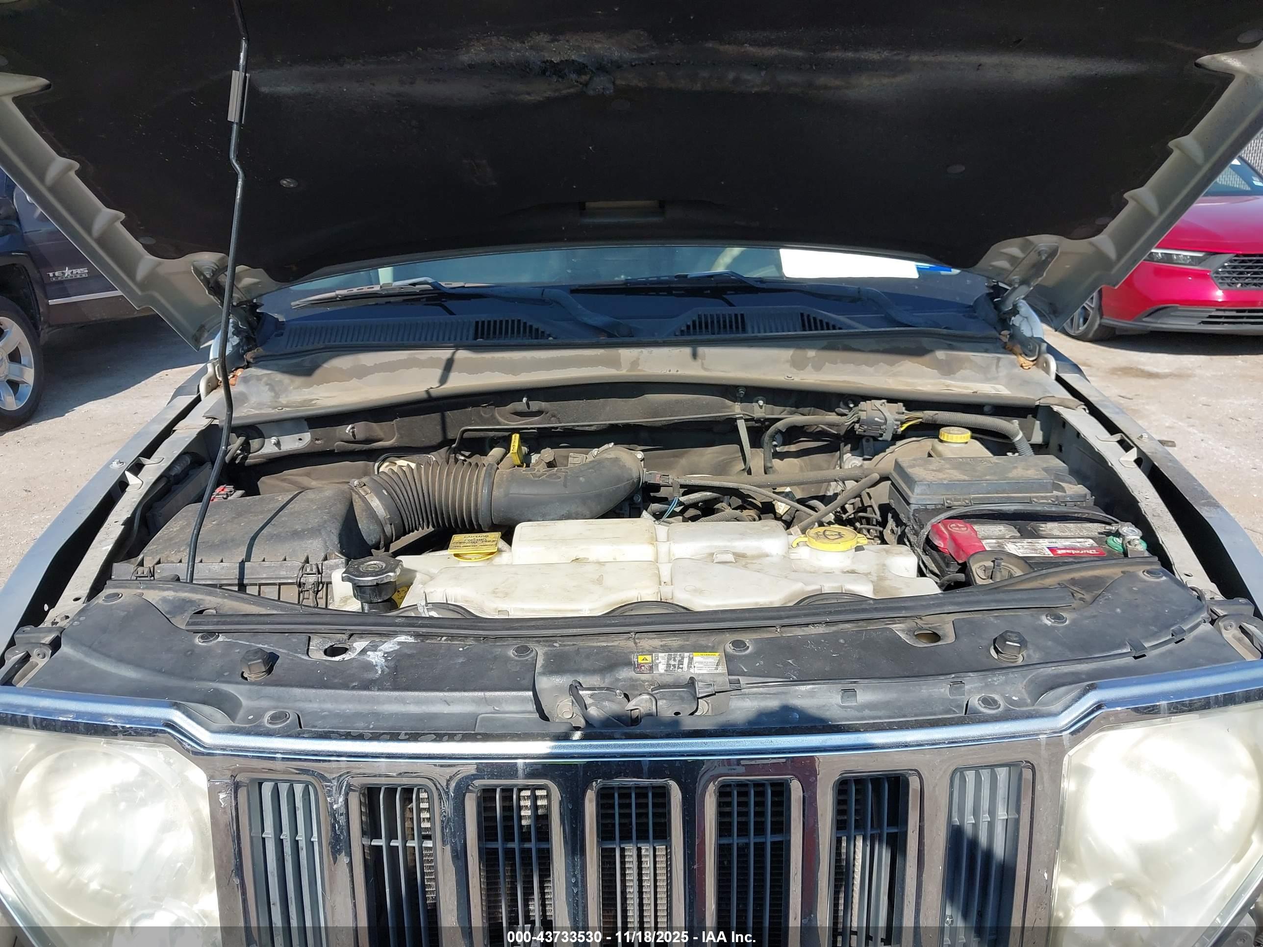 JEEP LIBERTY image 10