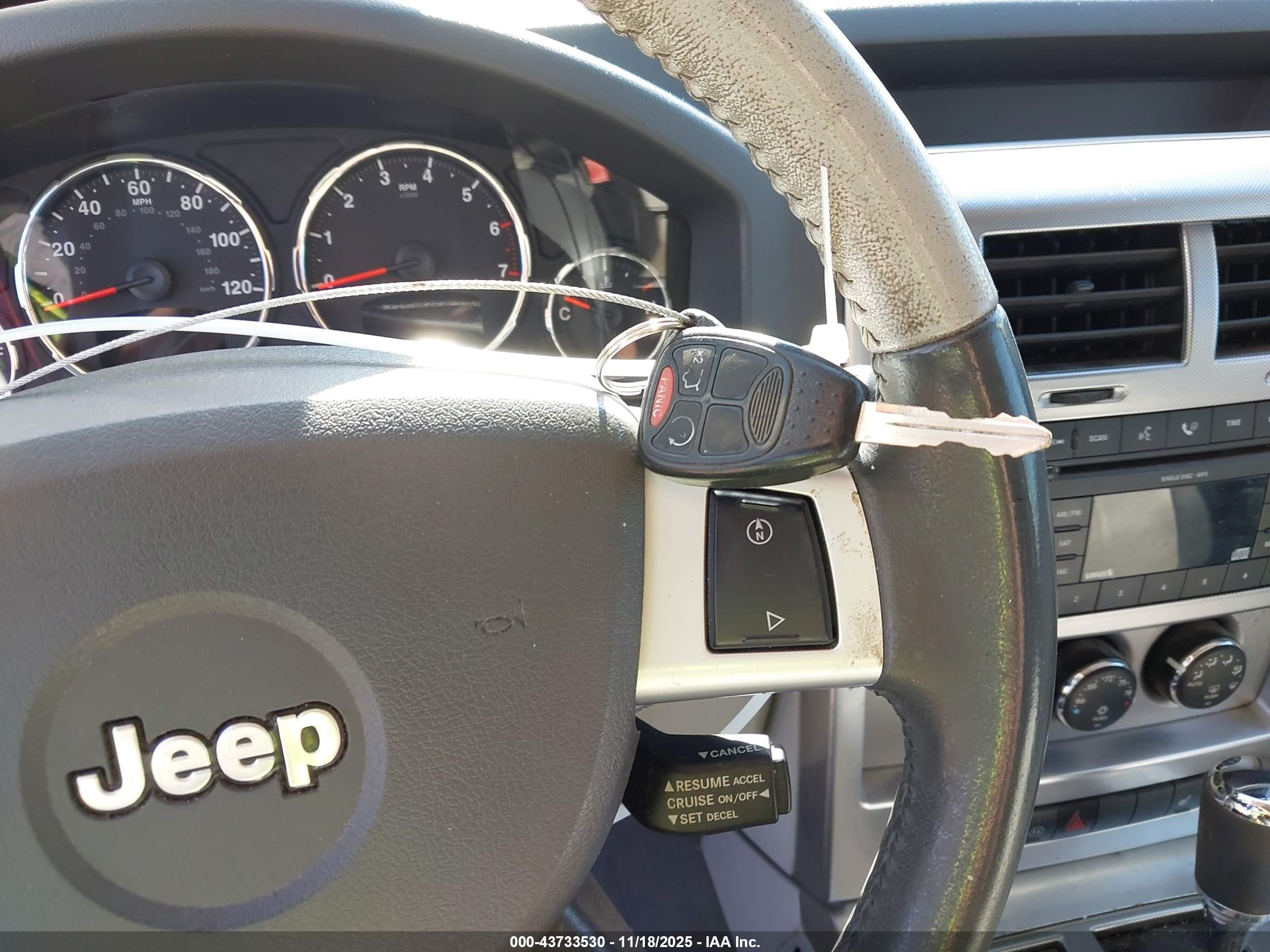 JEEP LIBERTY image 11
