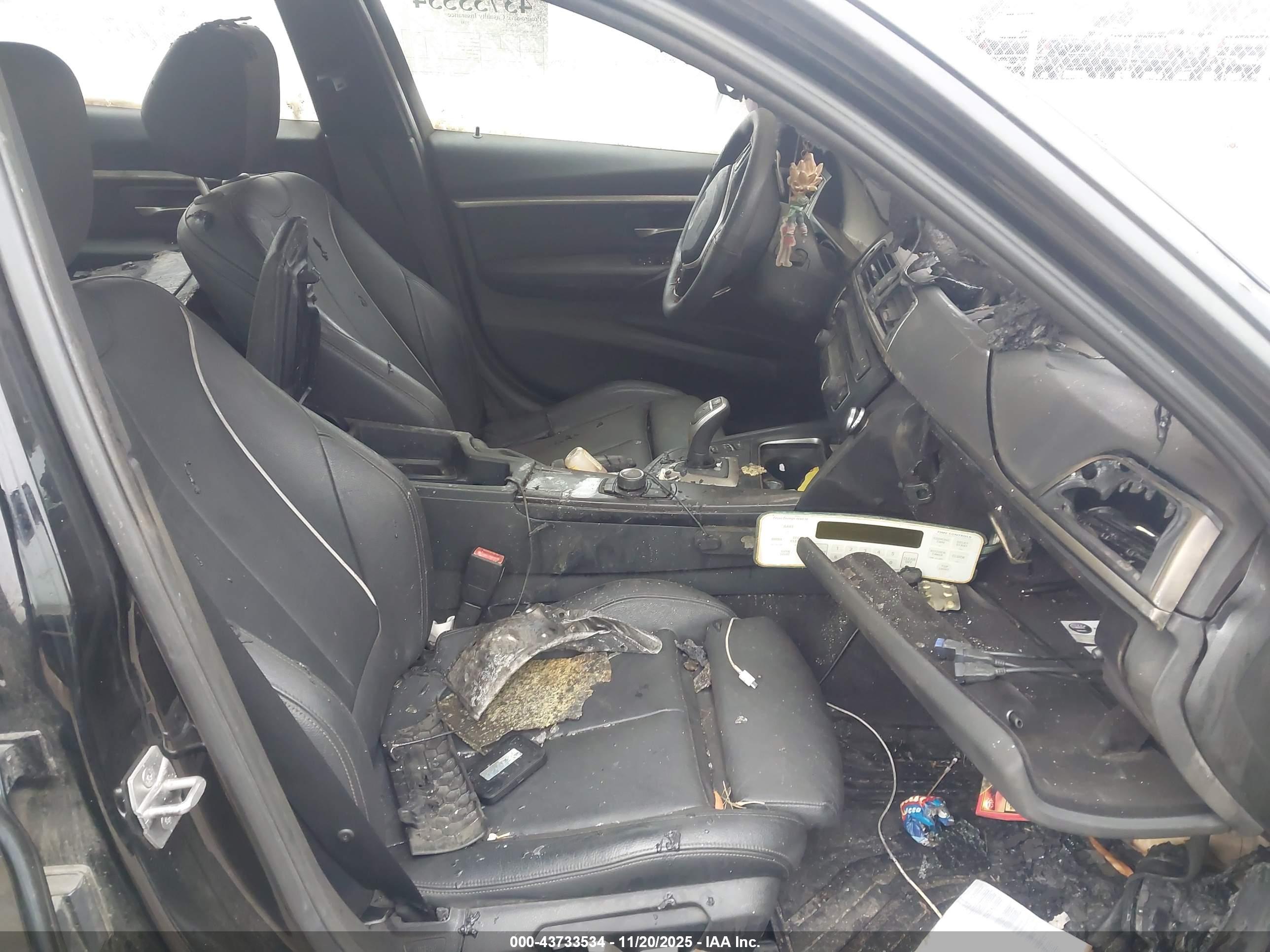 BMW 328I image 5