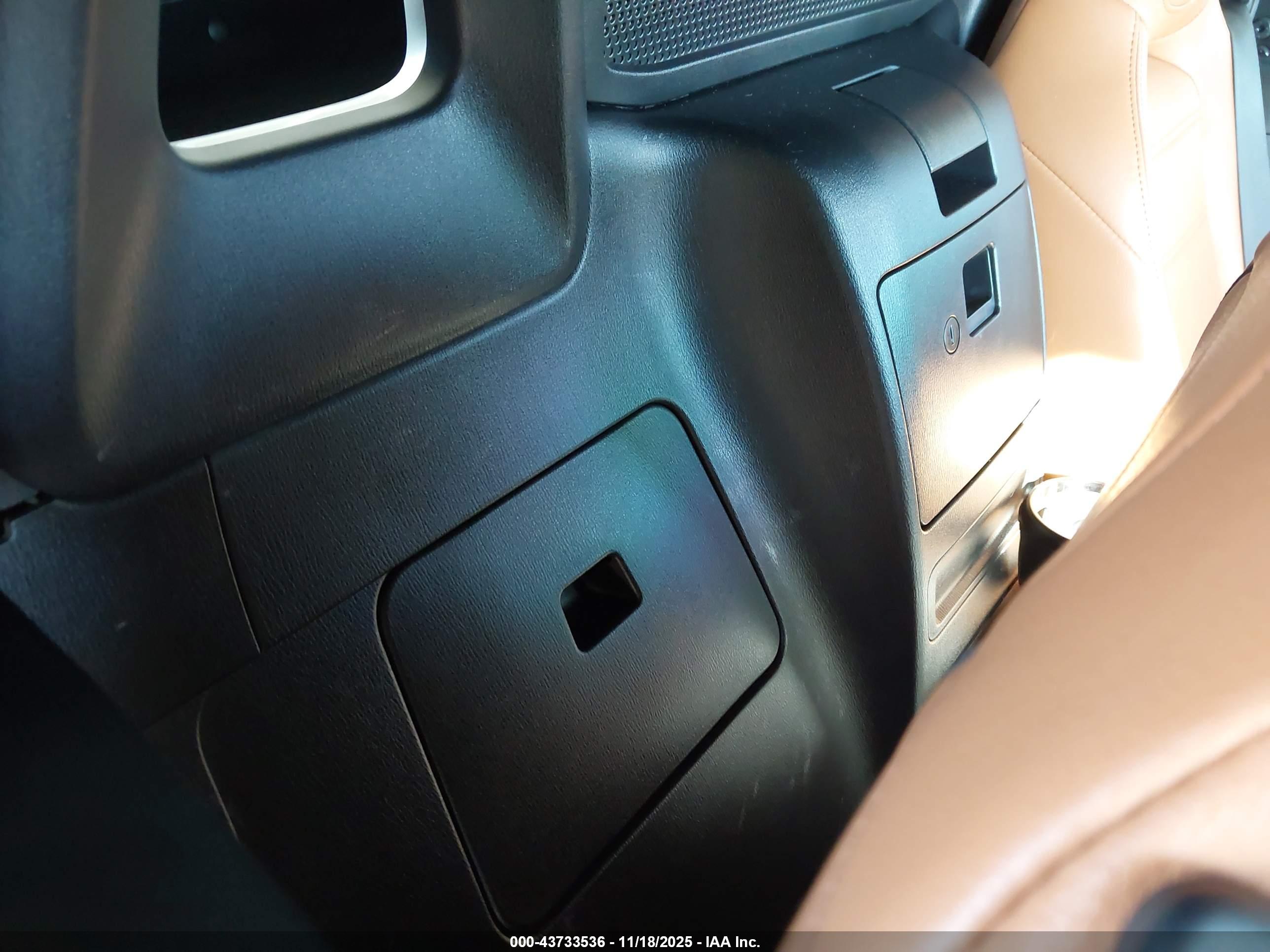 FIAT 124 image 8