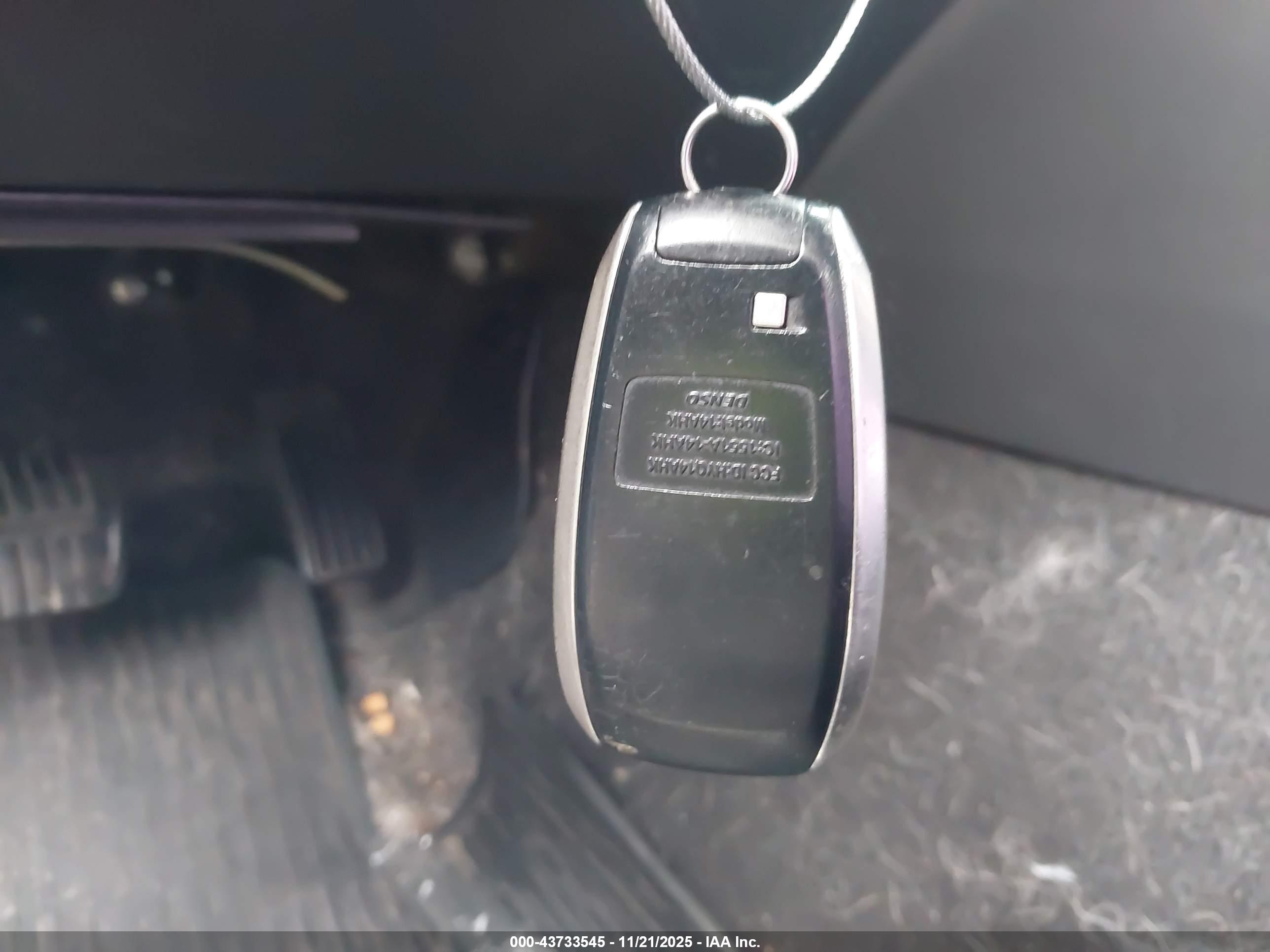 SUBARU LEGACY image 11