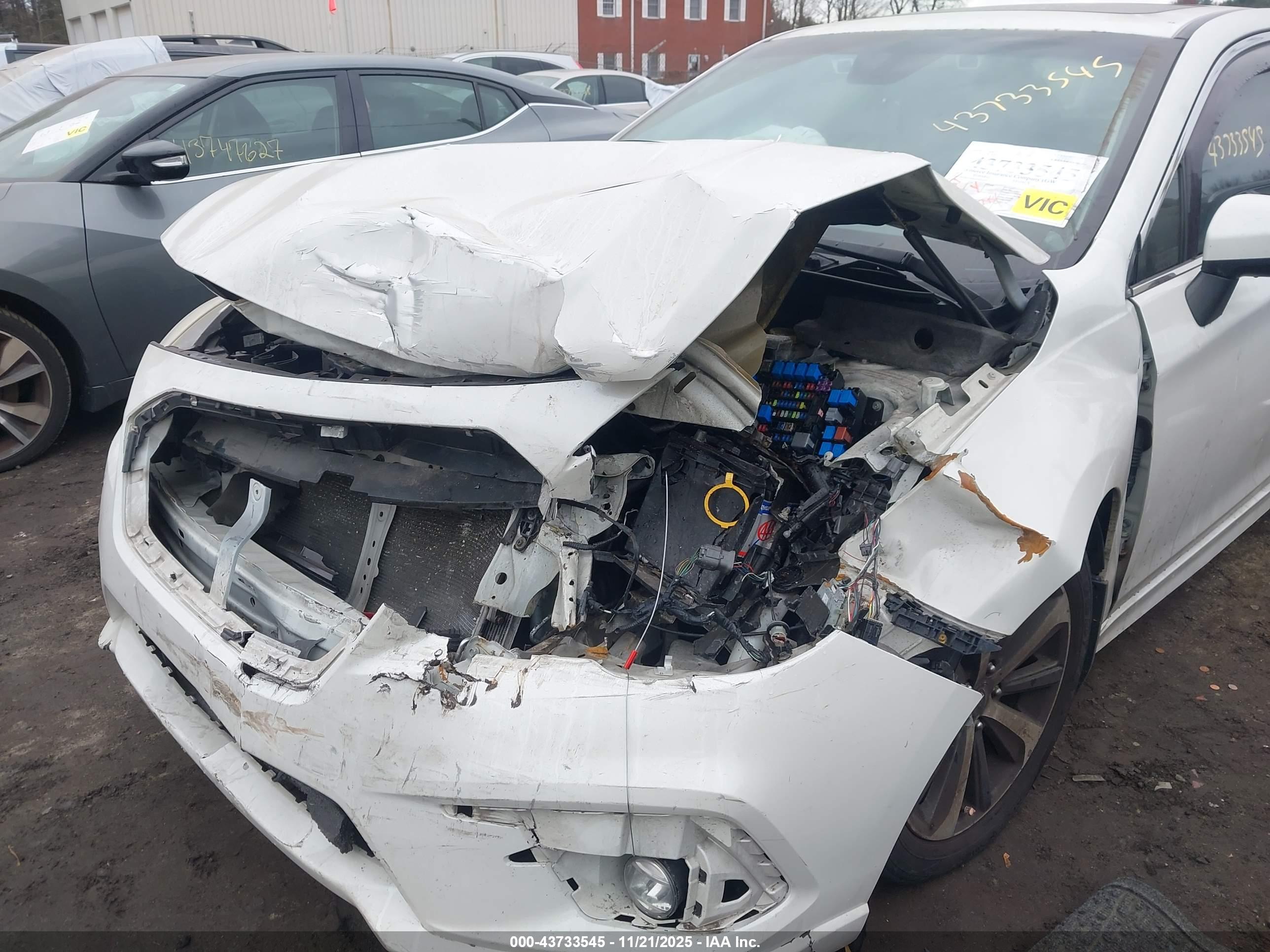 SUBARU LEGACY image 6