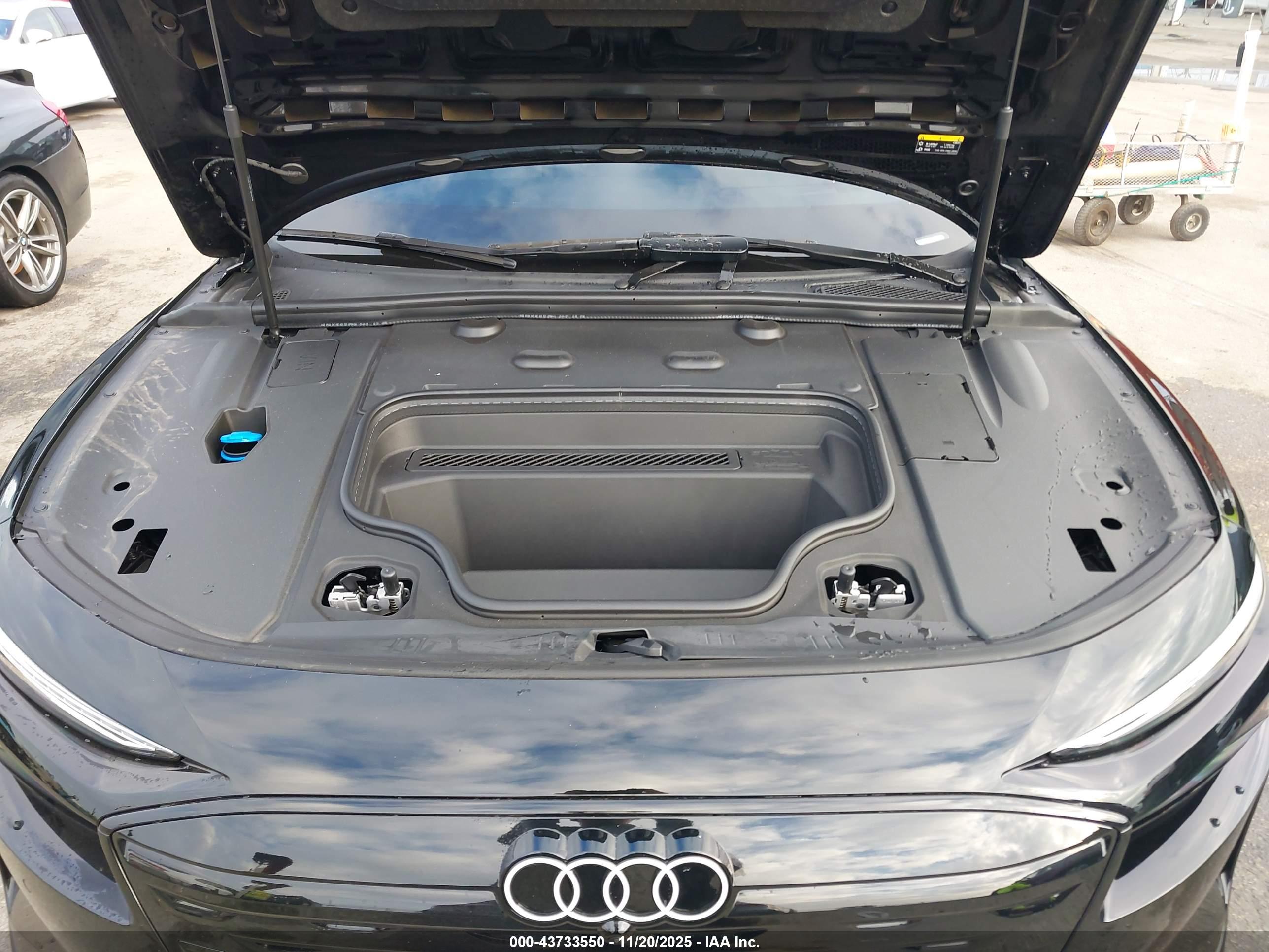 AUDI A6 image 10