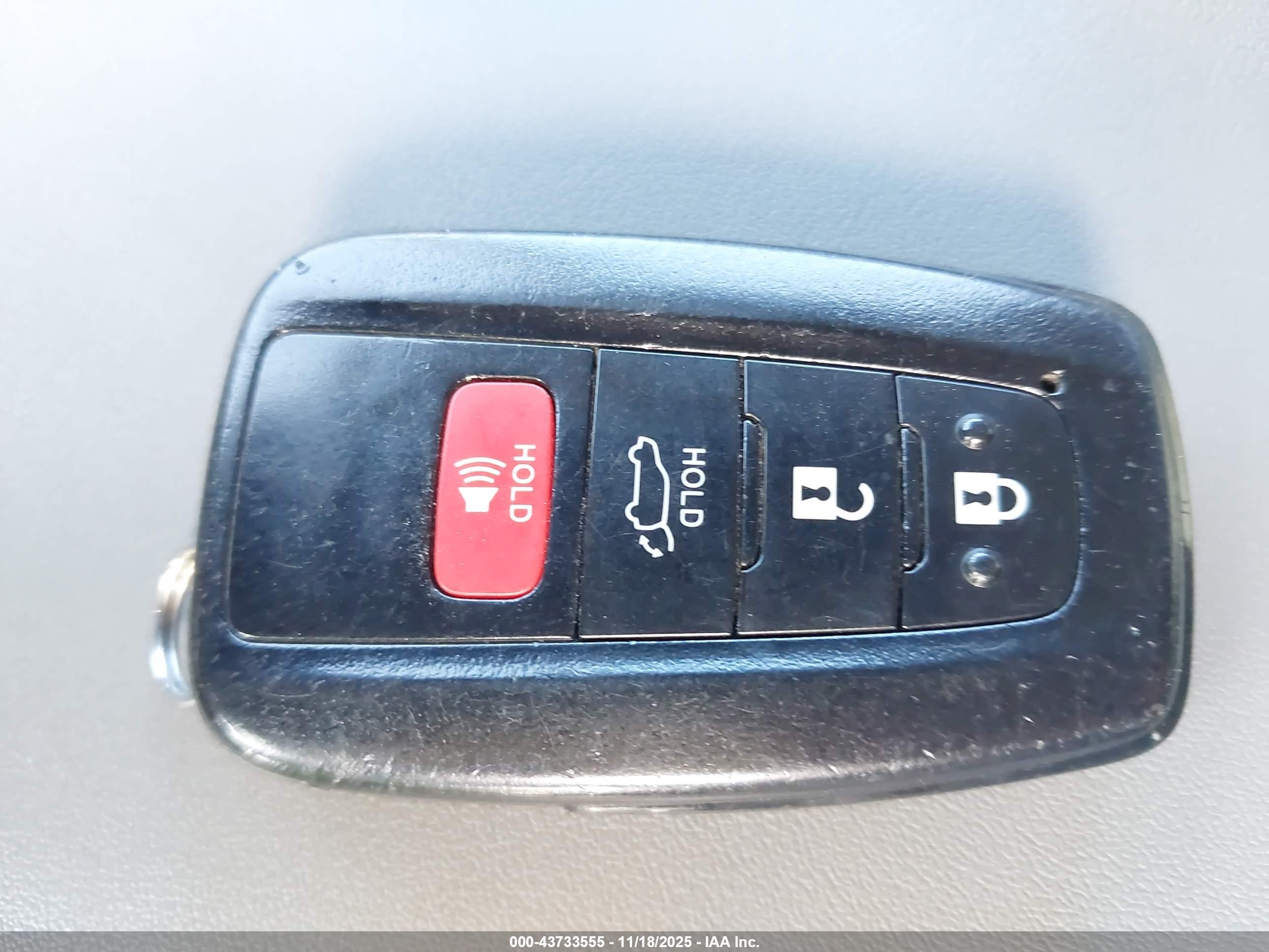 TOYOTA HIGHLANDER image 11