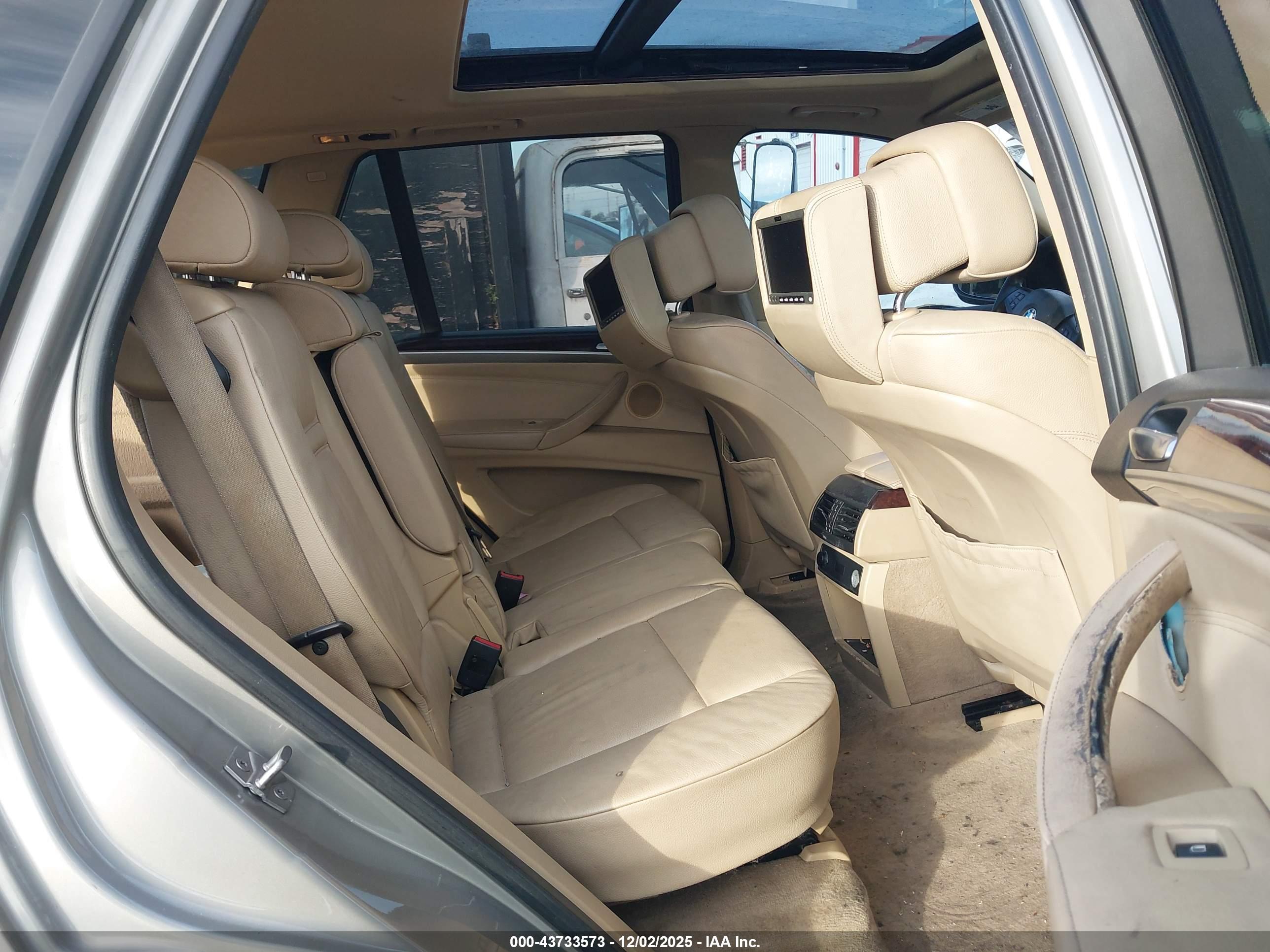 BMW X5 image 8