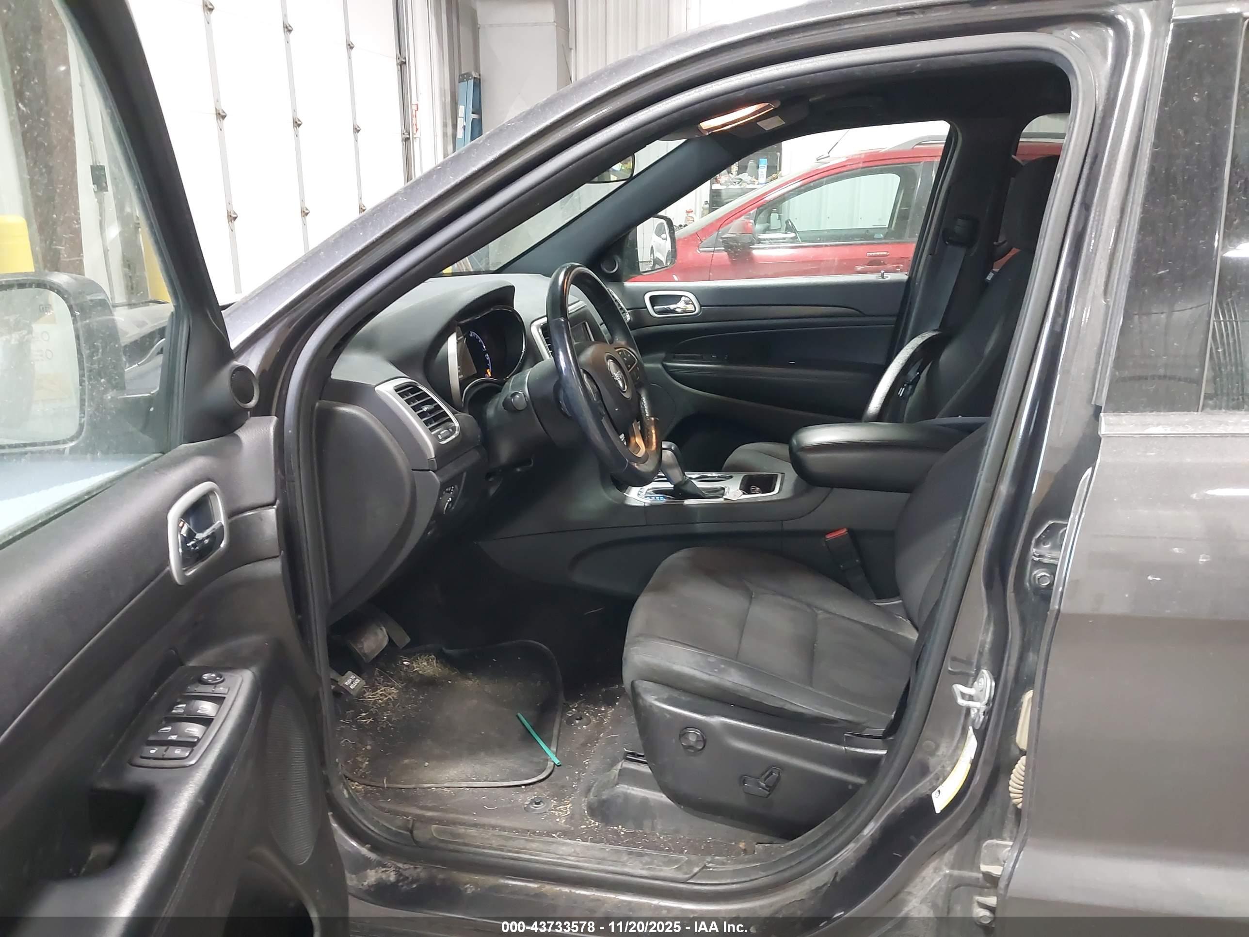 JEEP GRAND image 5