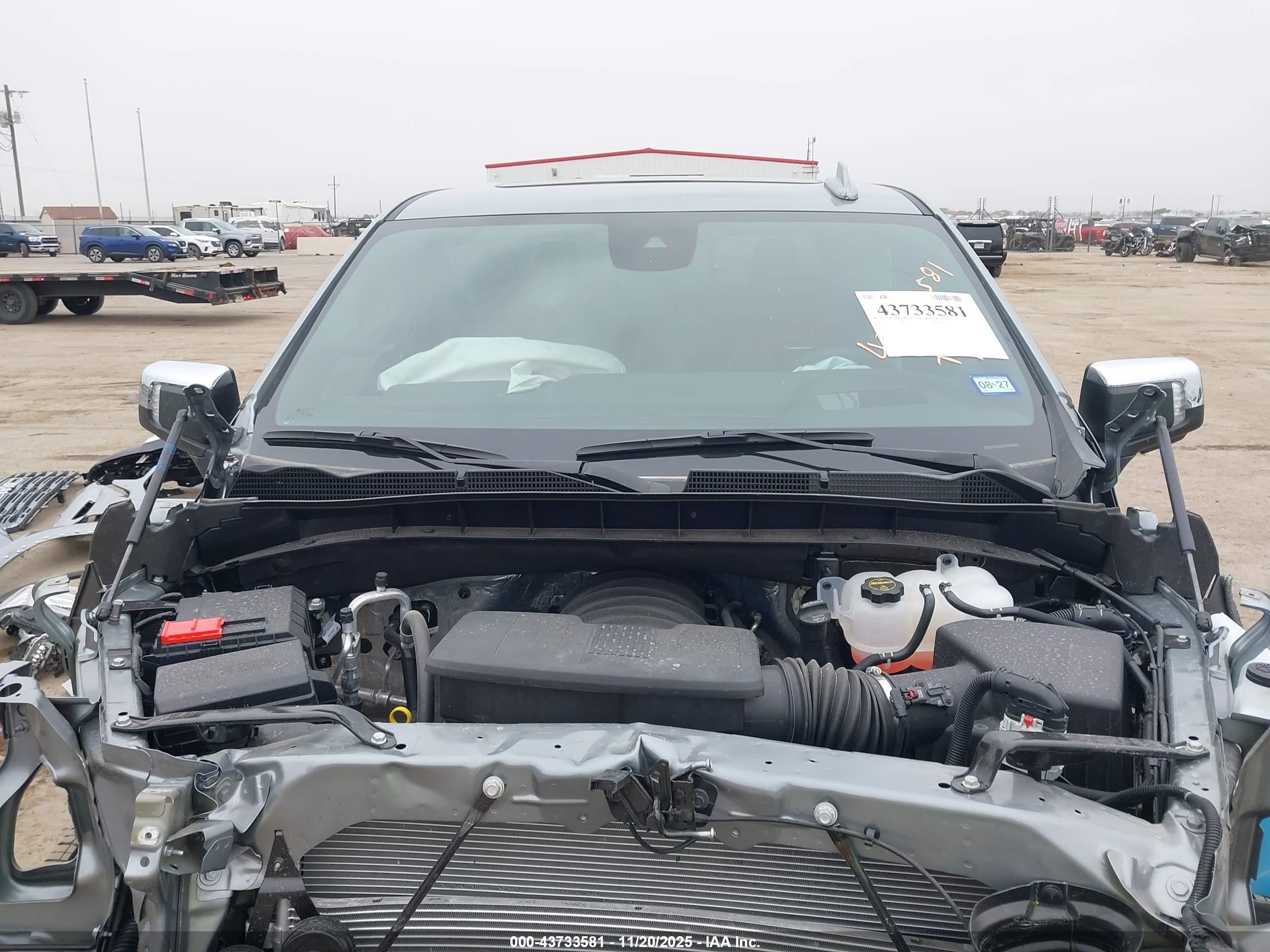 GMC SIERRA image 10