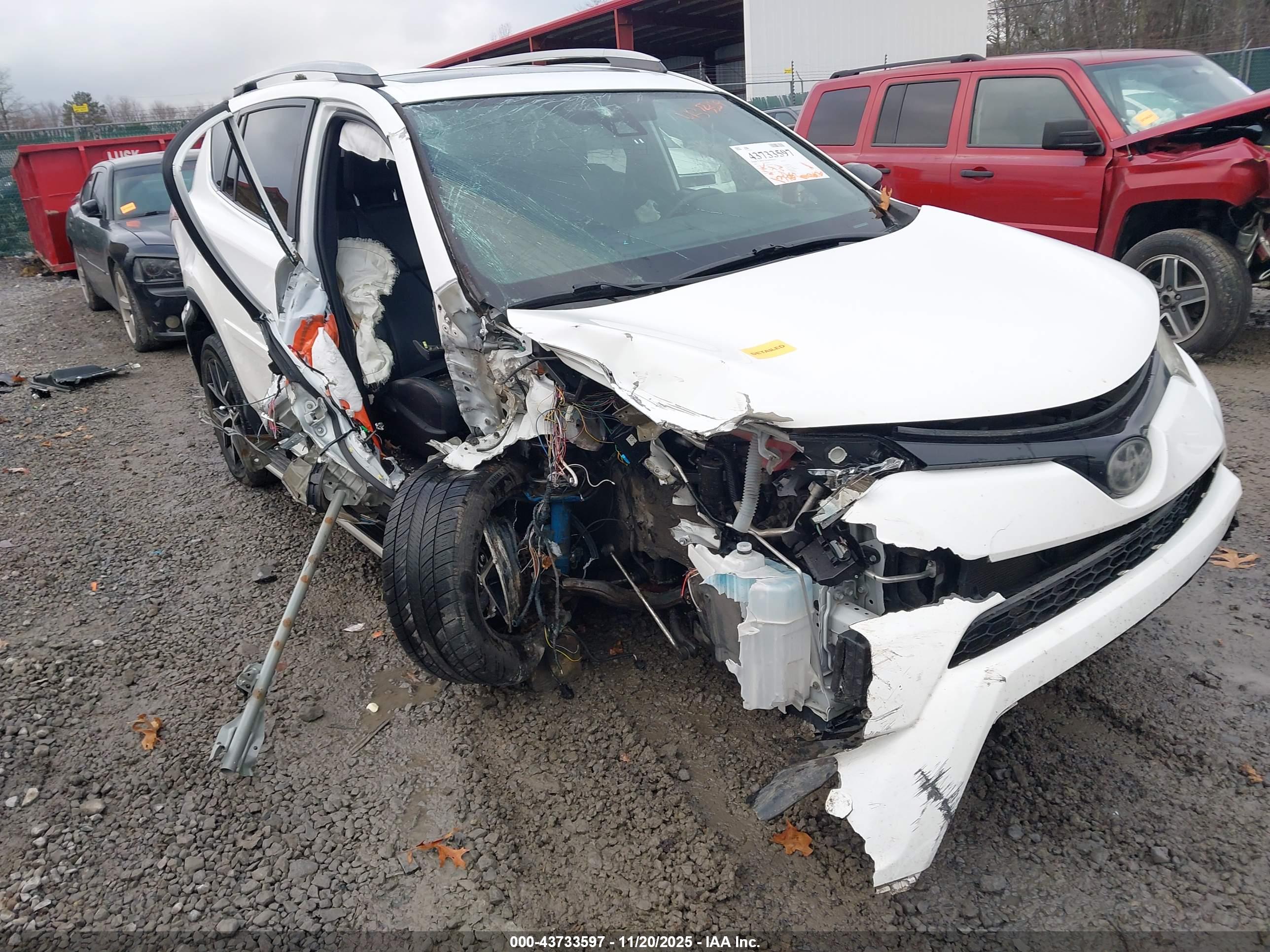 TOYOTA RAV4 image 6