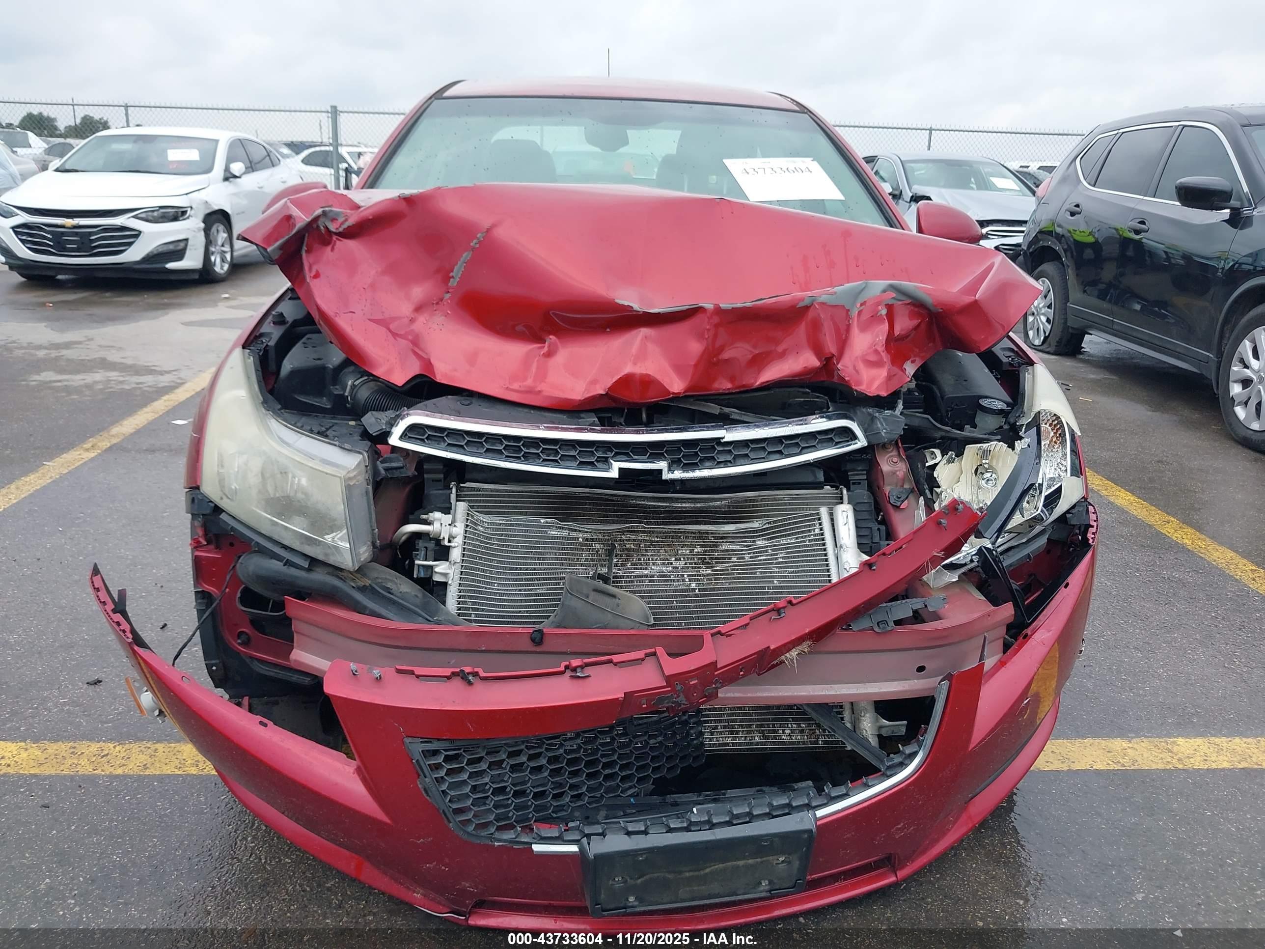 CHEVROLET CRUZE image 6